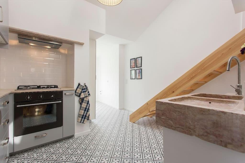 Lisbon Avenida Apartment view 5