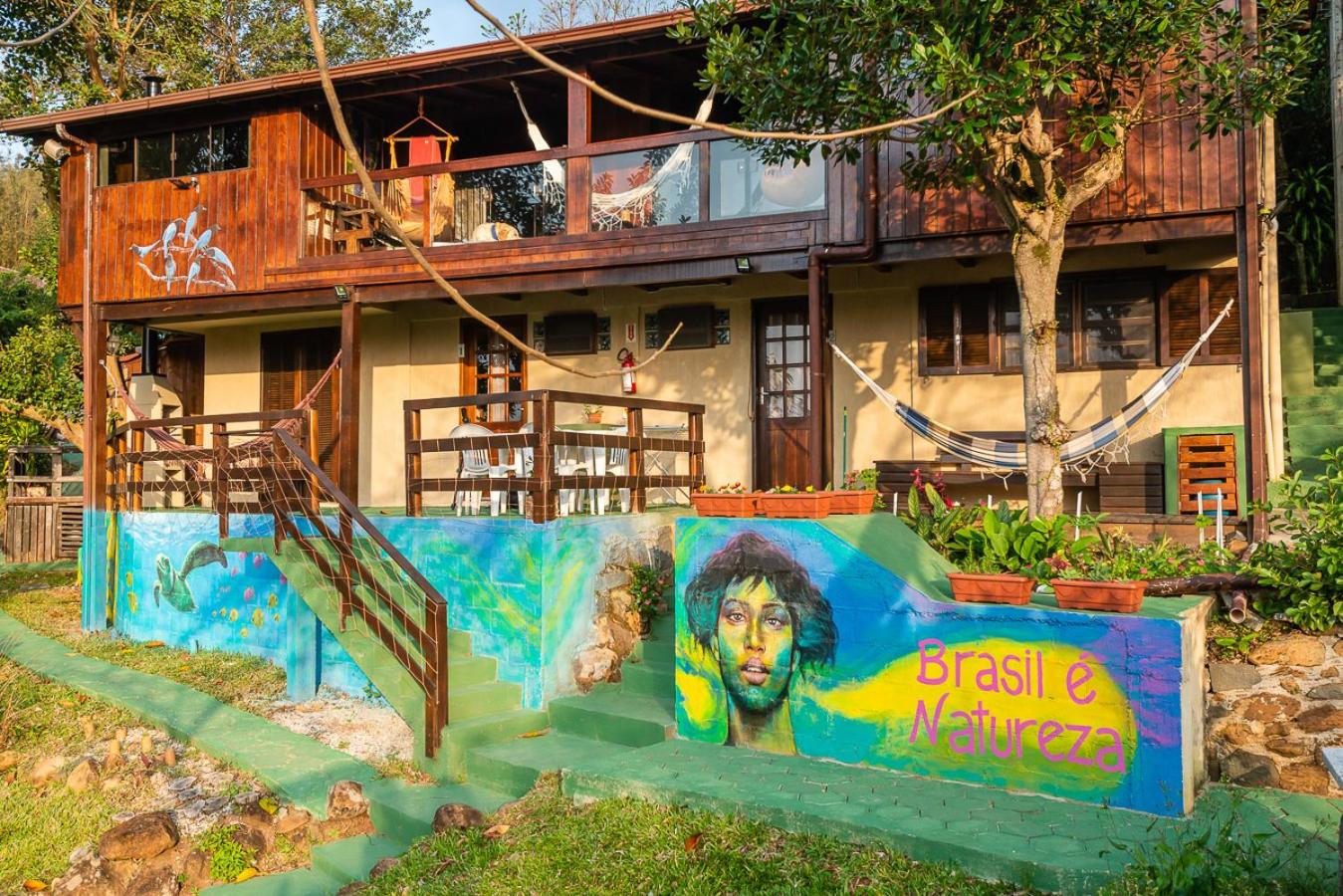 Sunset Strip Eco Apartments