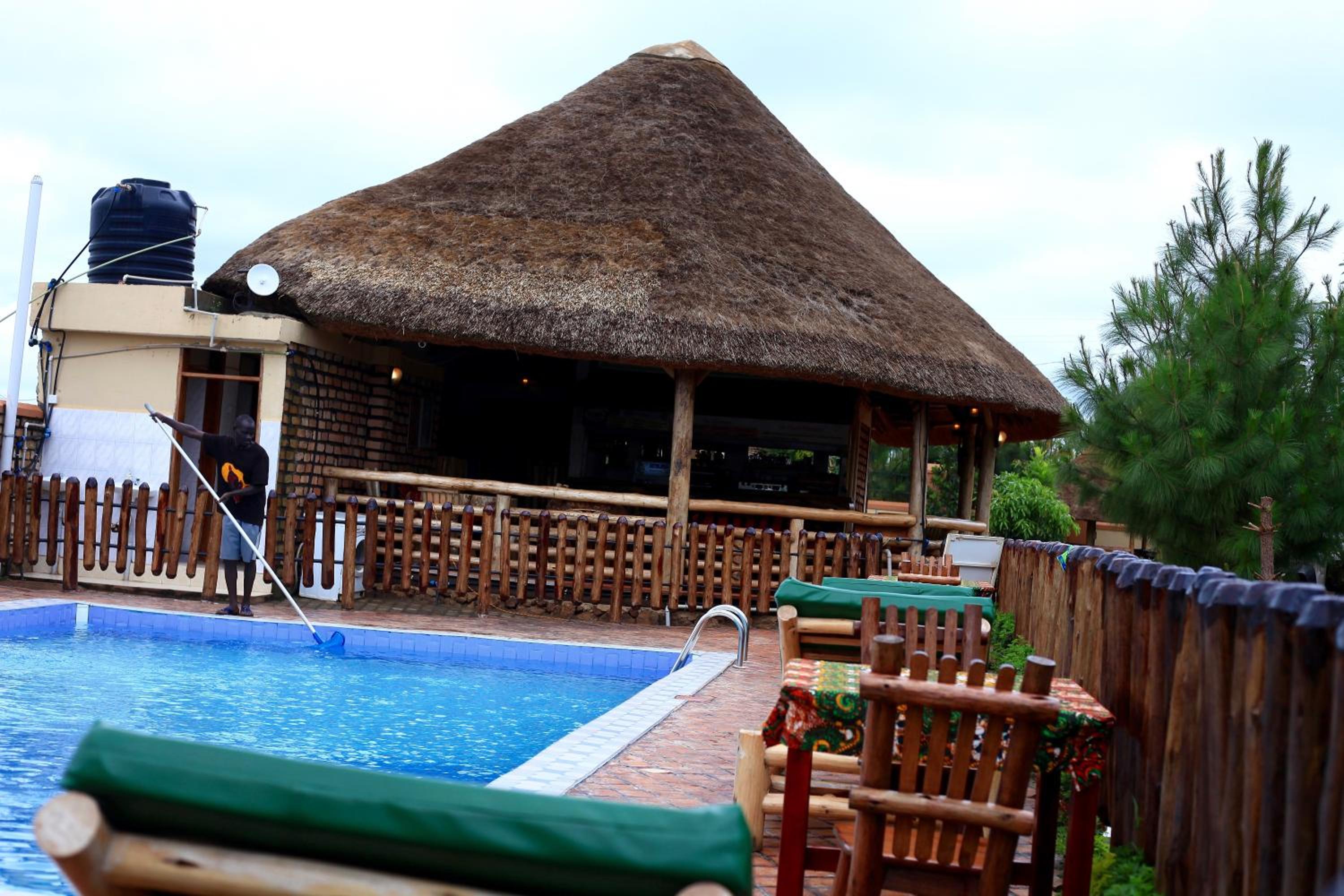Elite Backpackers Services