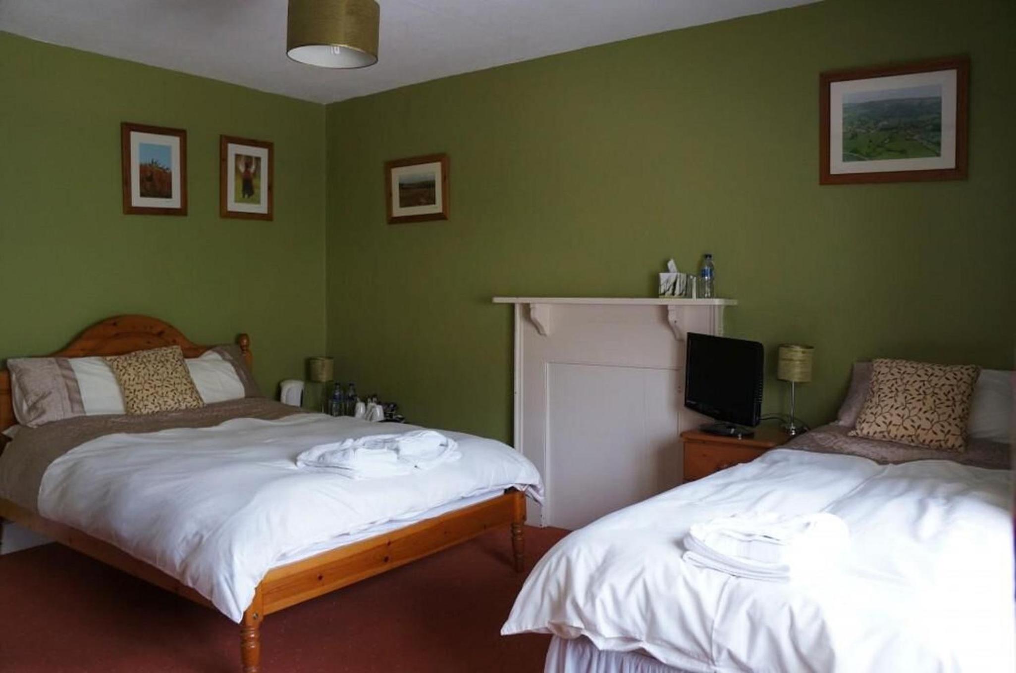 Taunton Vacations - The Carew Arms - Property Image 11