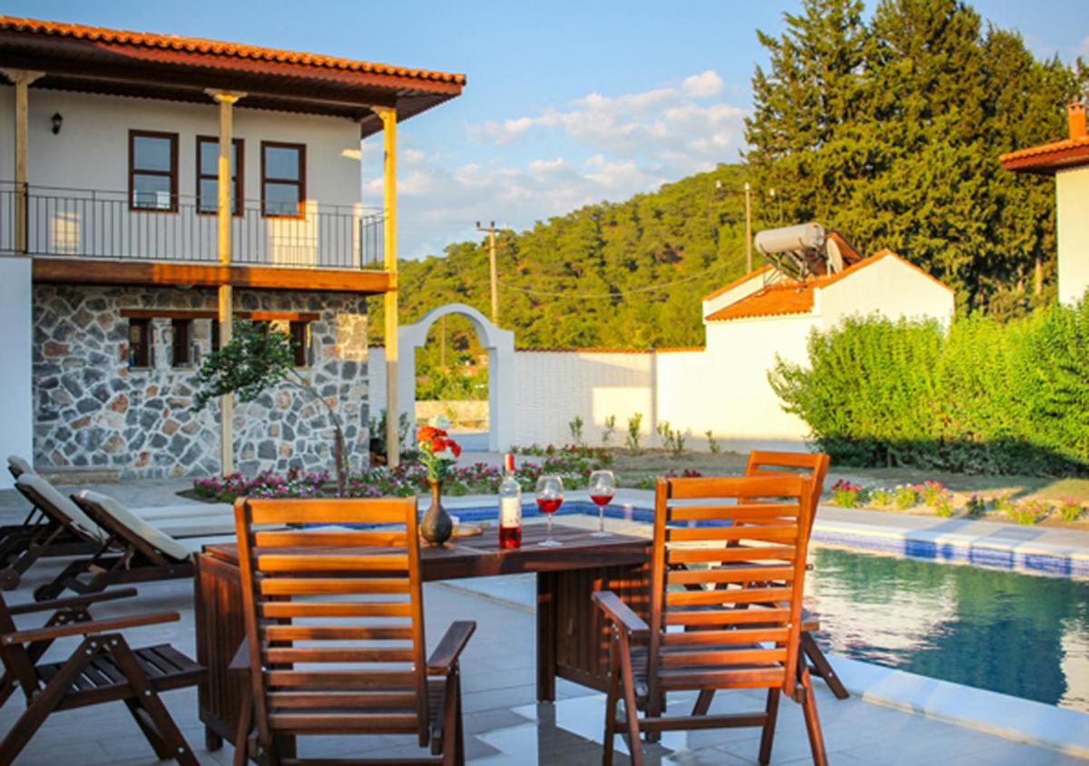 outdoor BBQ area