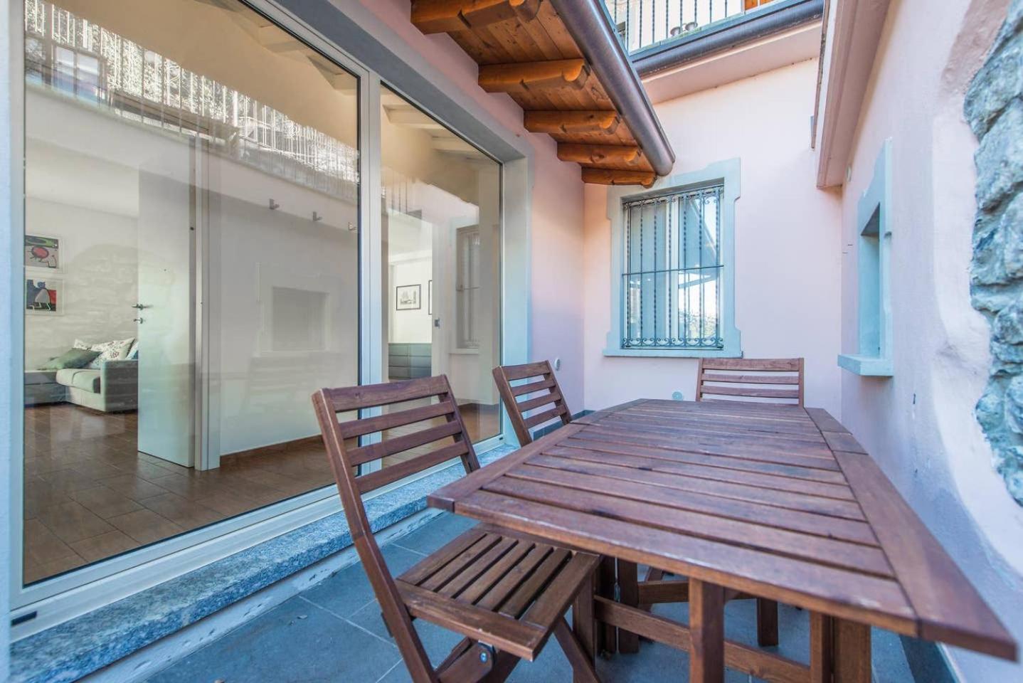 Miralago Apartments Villa Rosa Lake View view 3