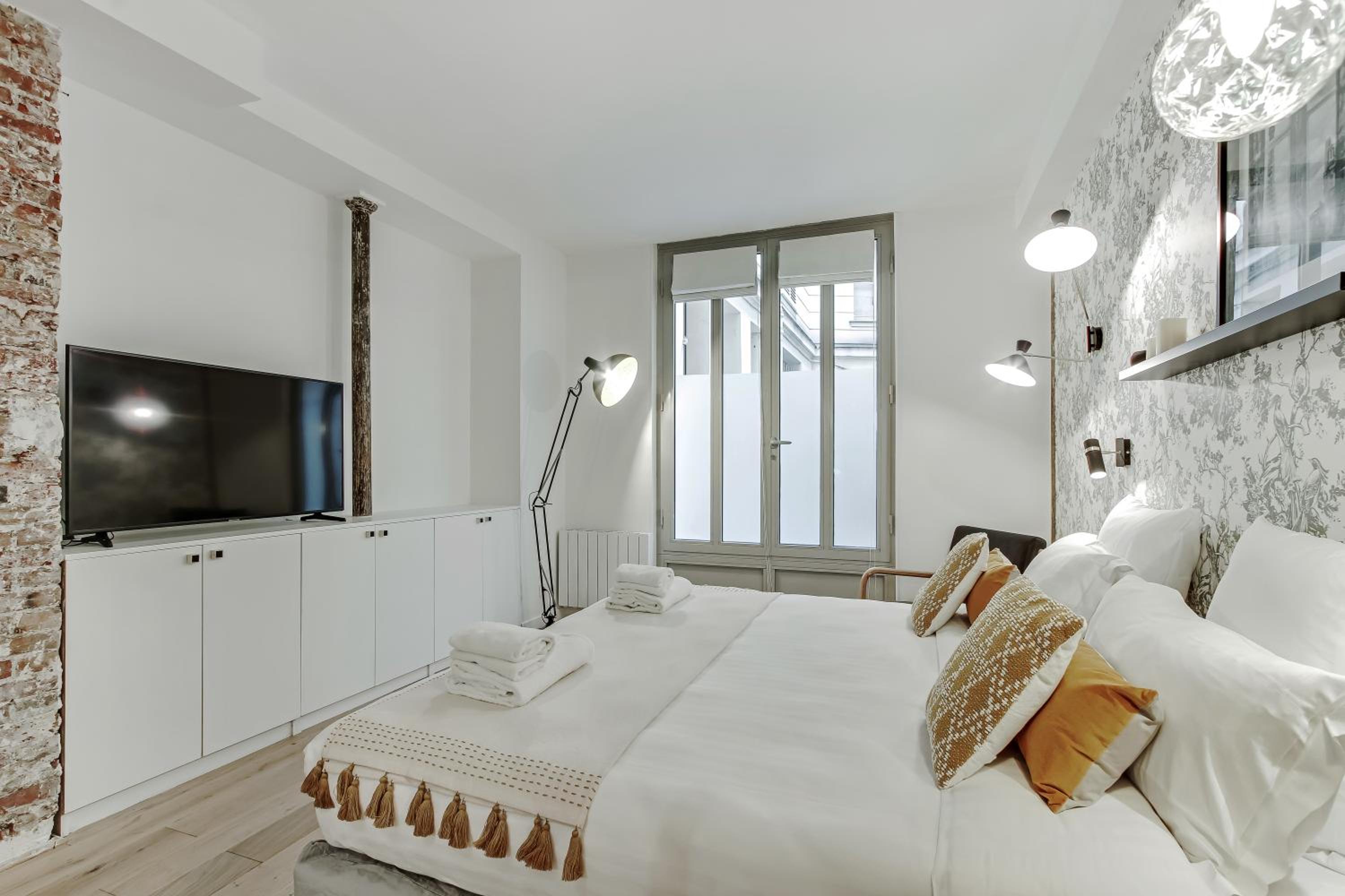 Pick A Flat's Apartment in Louvre Saint Honoré