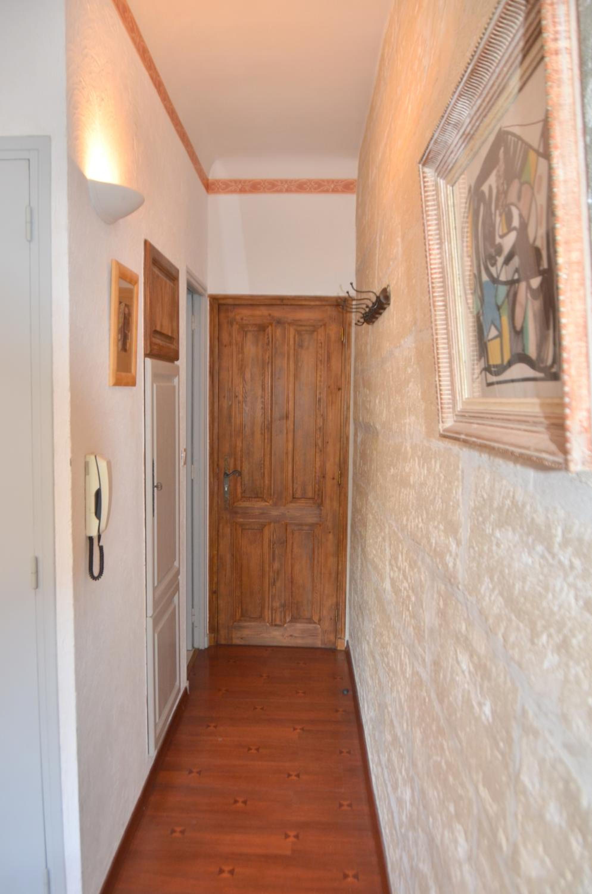 Bel appartement Villeneuve Lès Avignon view 2