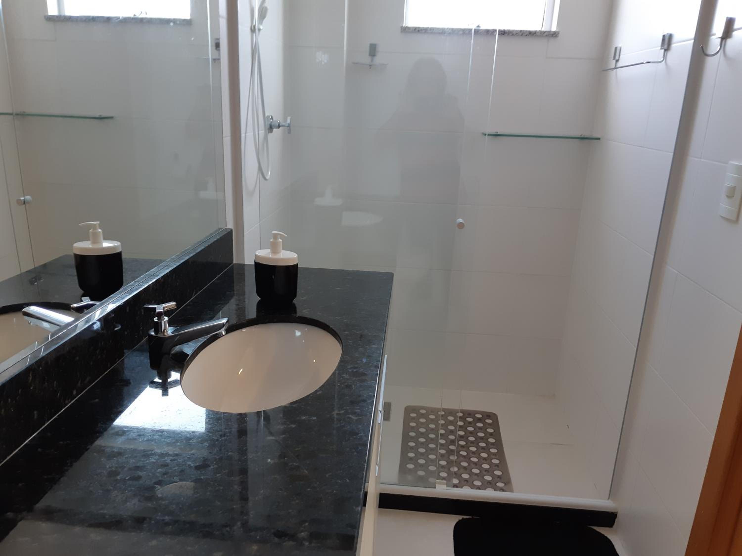 Apartamento TOP pertinho da Praia Grande T796
