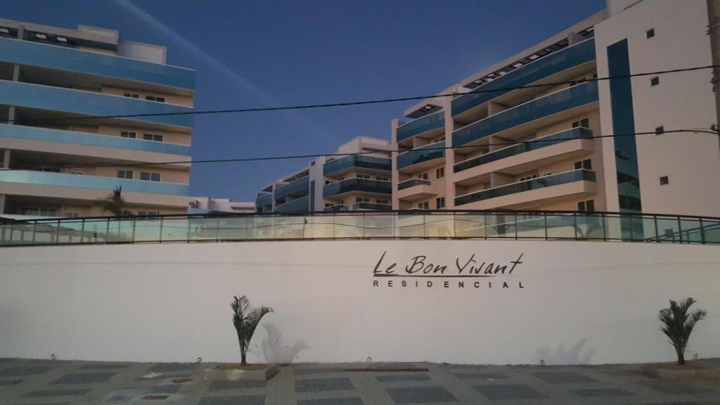 Apartamento TOP pertinho da Praia Grande T796