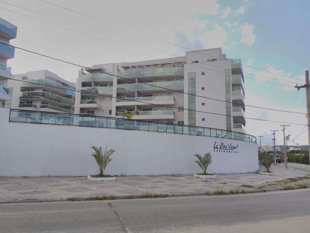 Apartamento TOP pertinho da Praia Grande T796
