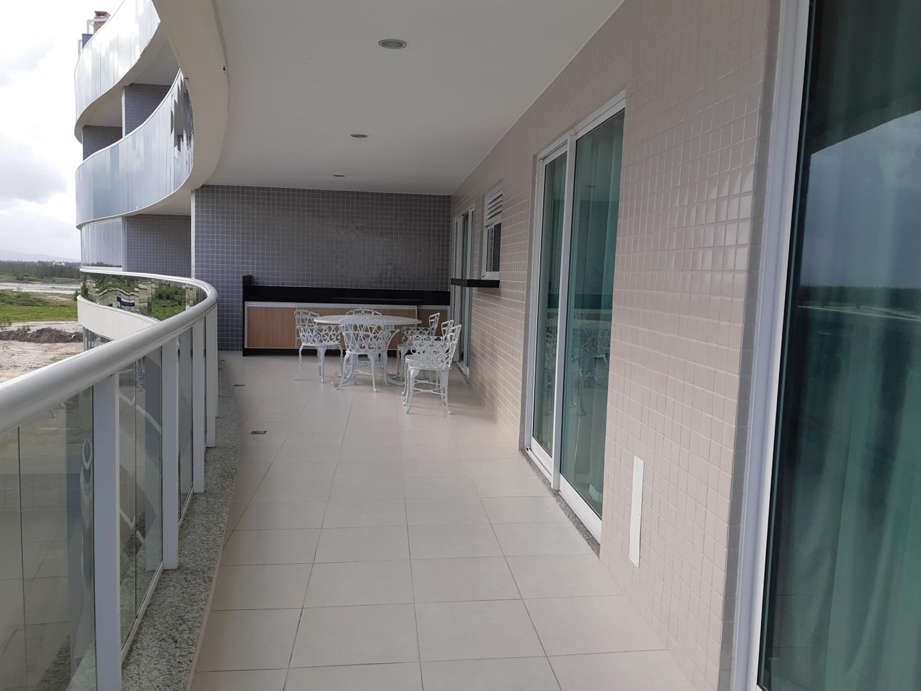 Apartamento TOP pertinho da Praia Grande T796