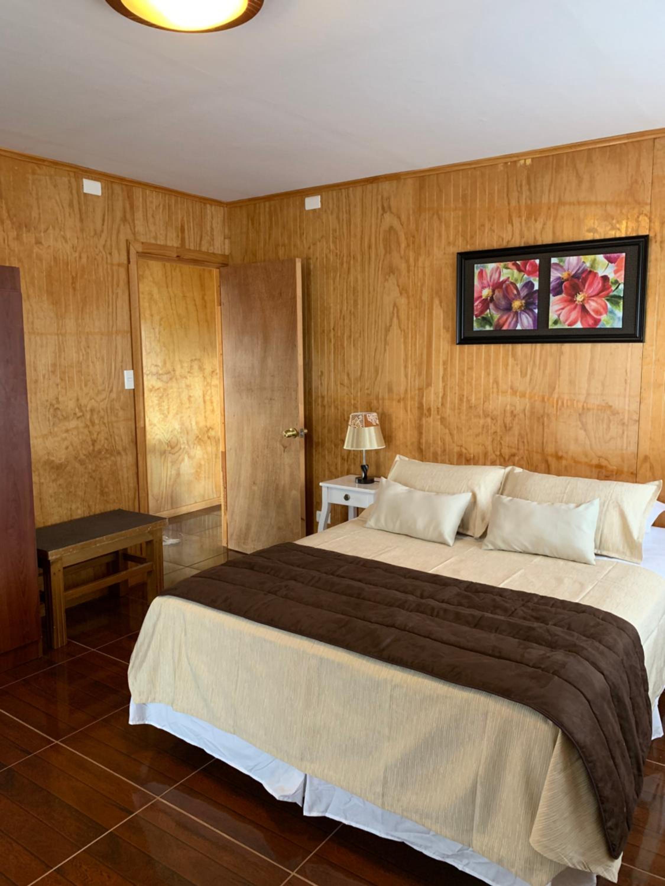 Teanehi Bed & Breakfast