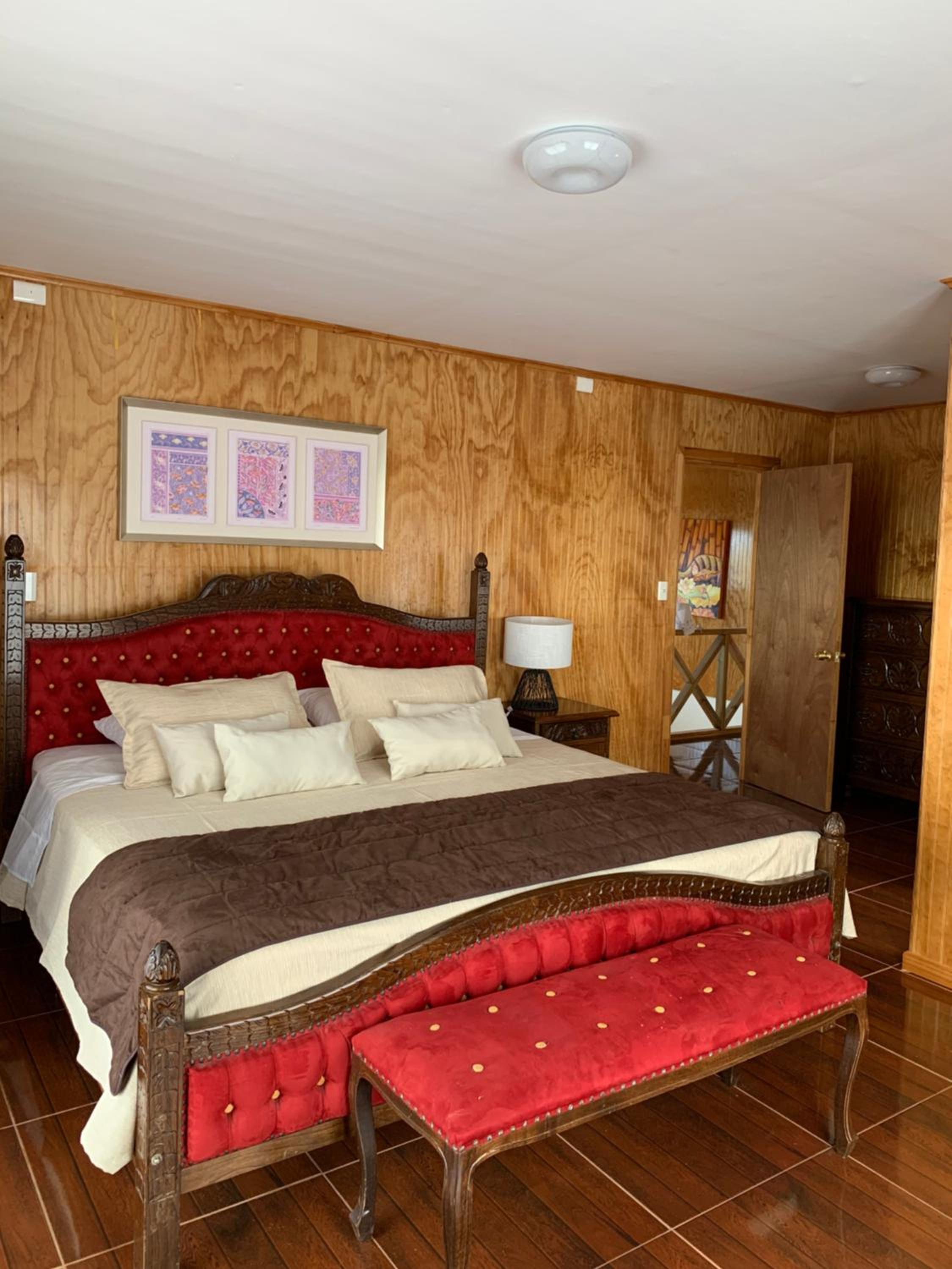 Teanehi Bed & Breakfast