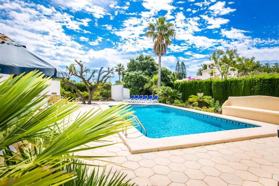 Elvi by Aguilarent photo 4