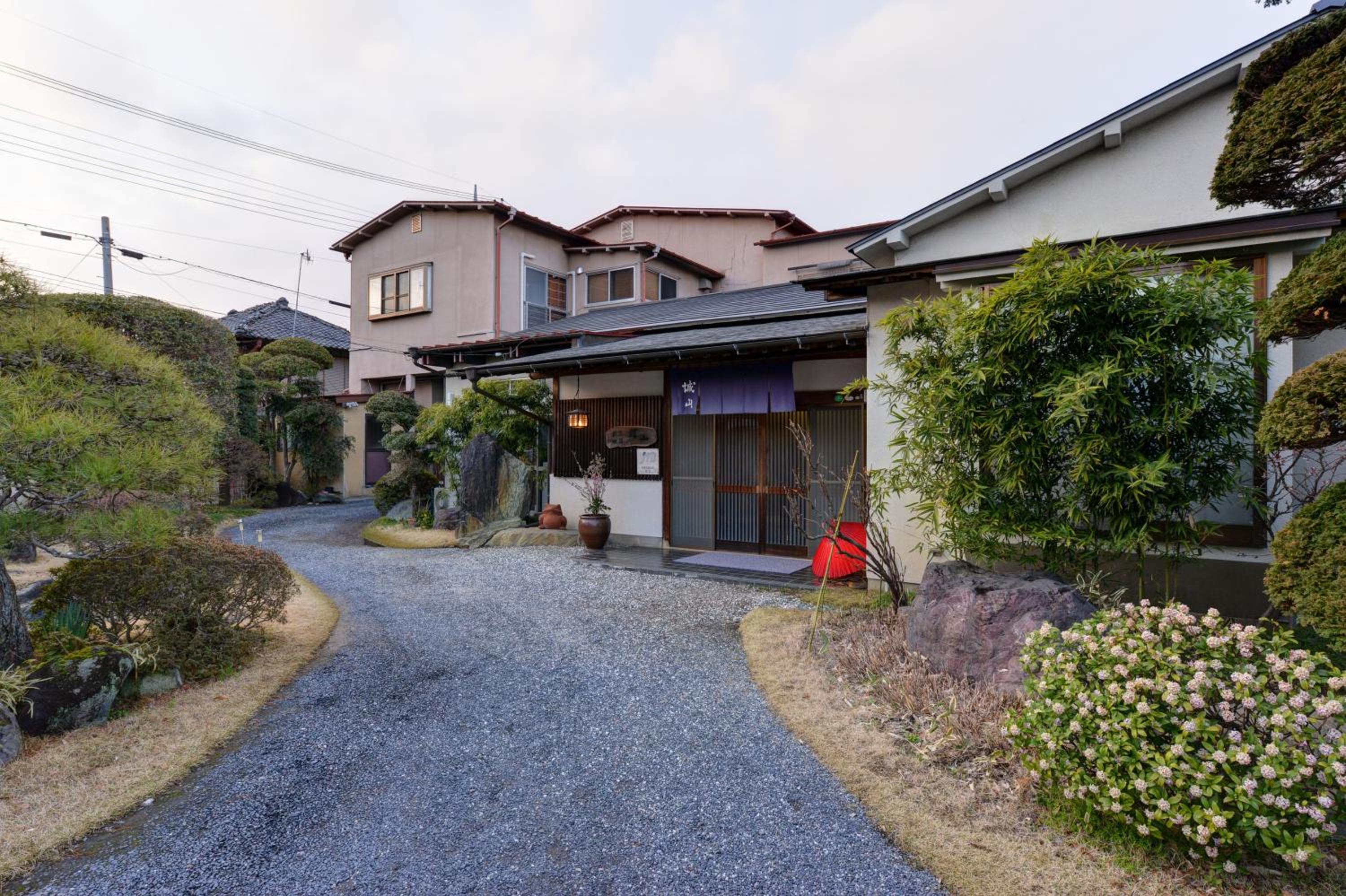 Kappo Ryokan Shiroyama
