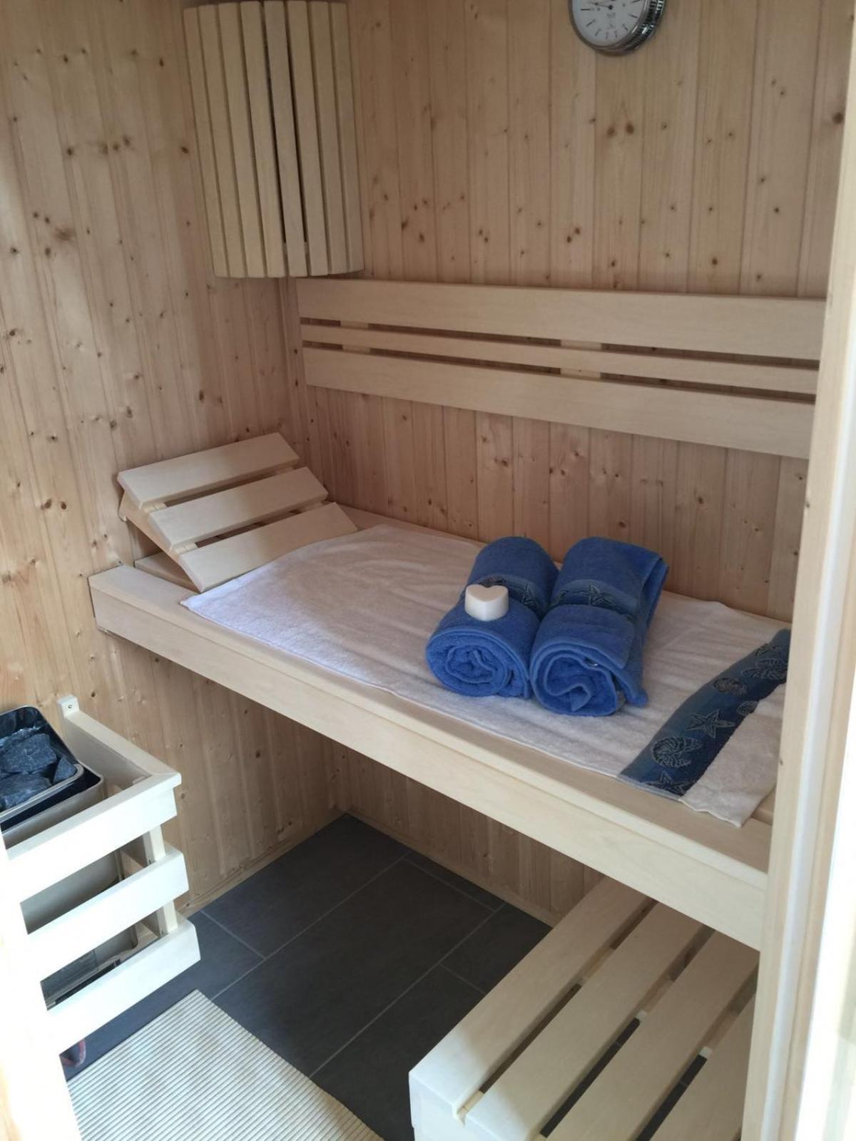 Reethaus Seeadler mit Sauna, Terrasse, Garten