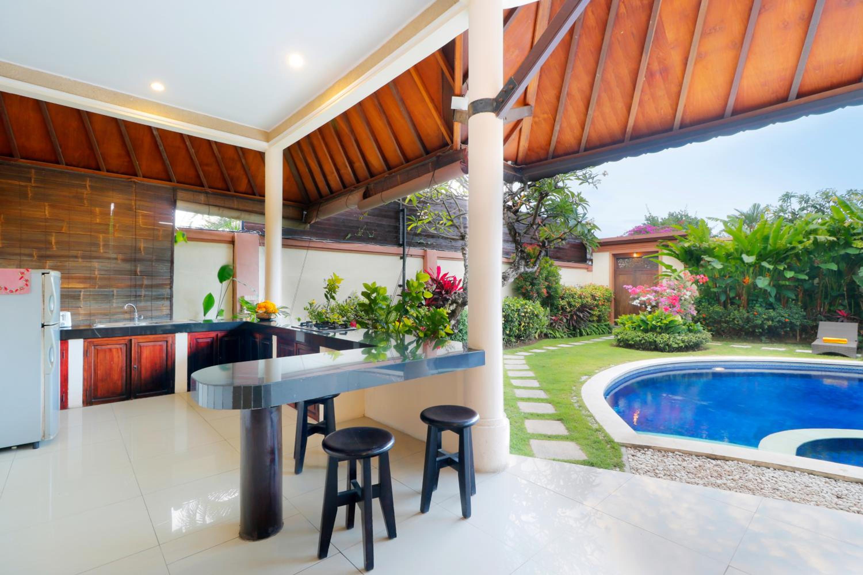Heliconia Villa