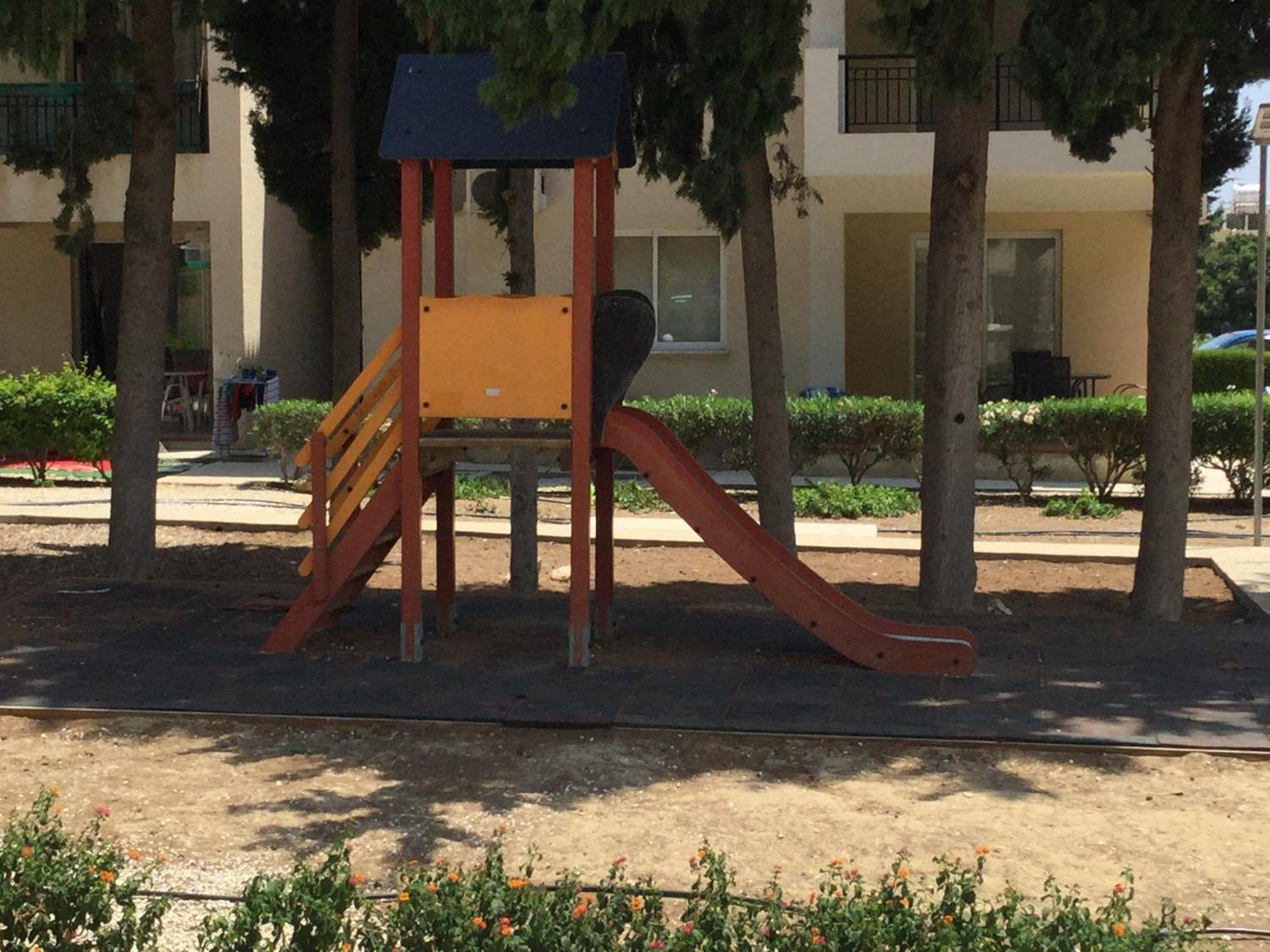 Poolside 2 bedroom apt, Paphos Riviera, Universal area