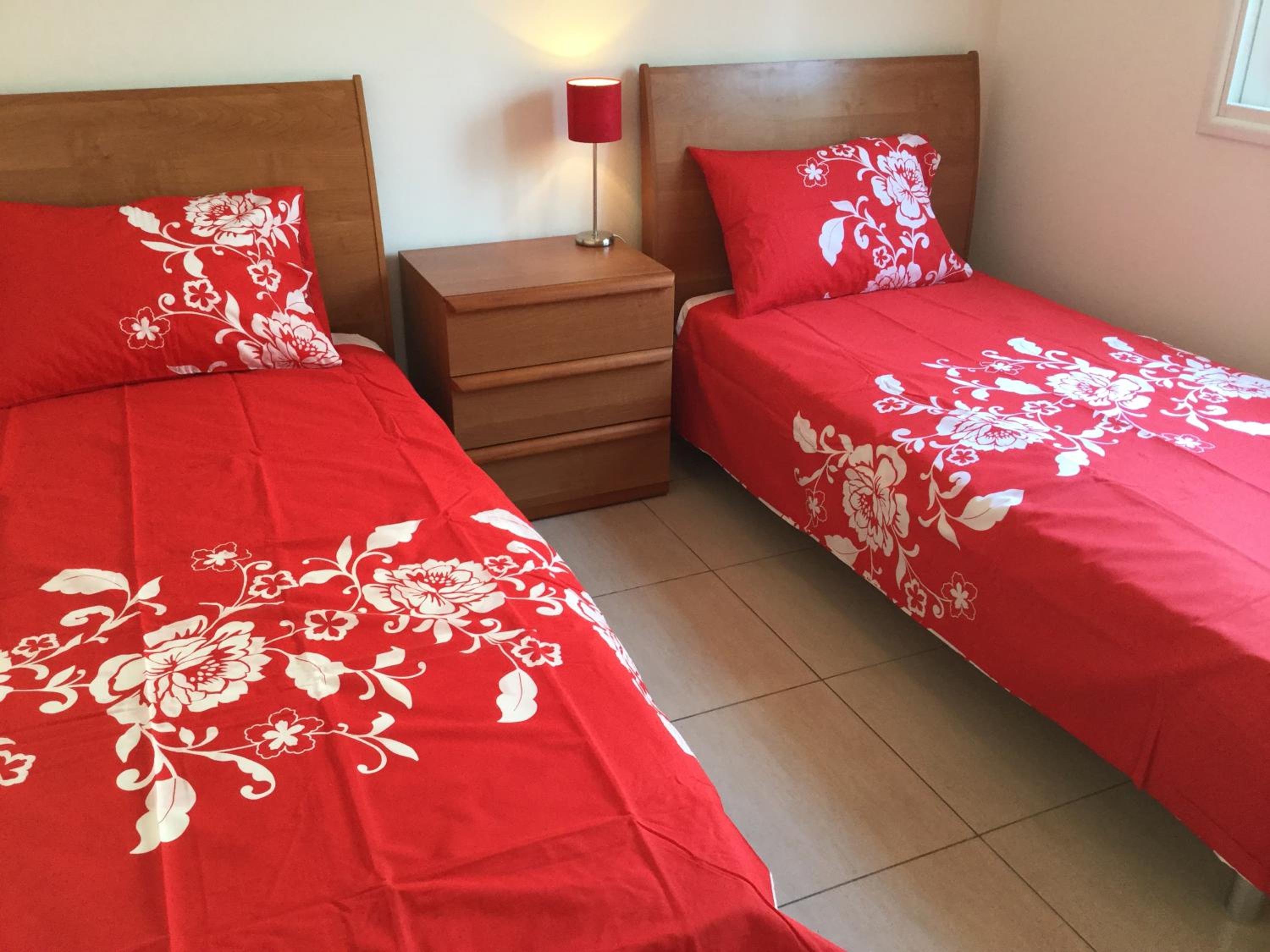 Poolside 2 bedroom apt, Paphos Riviera, Universal area