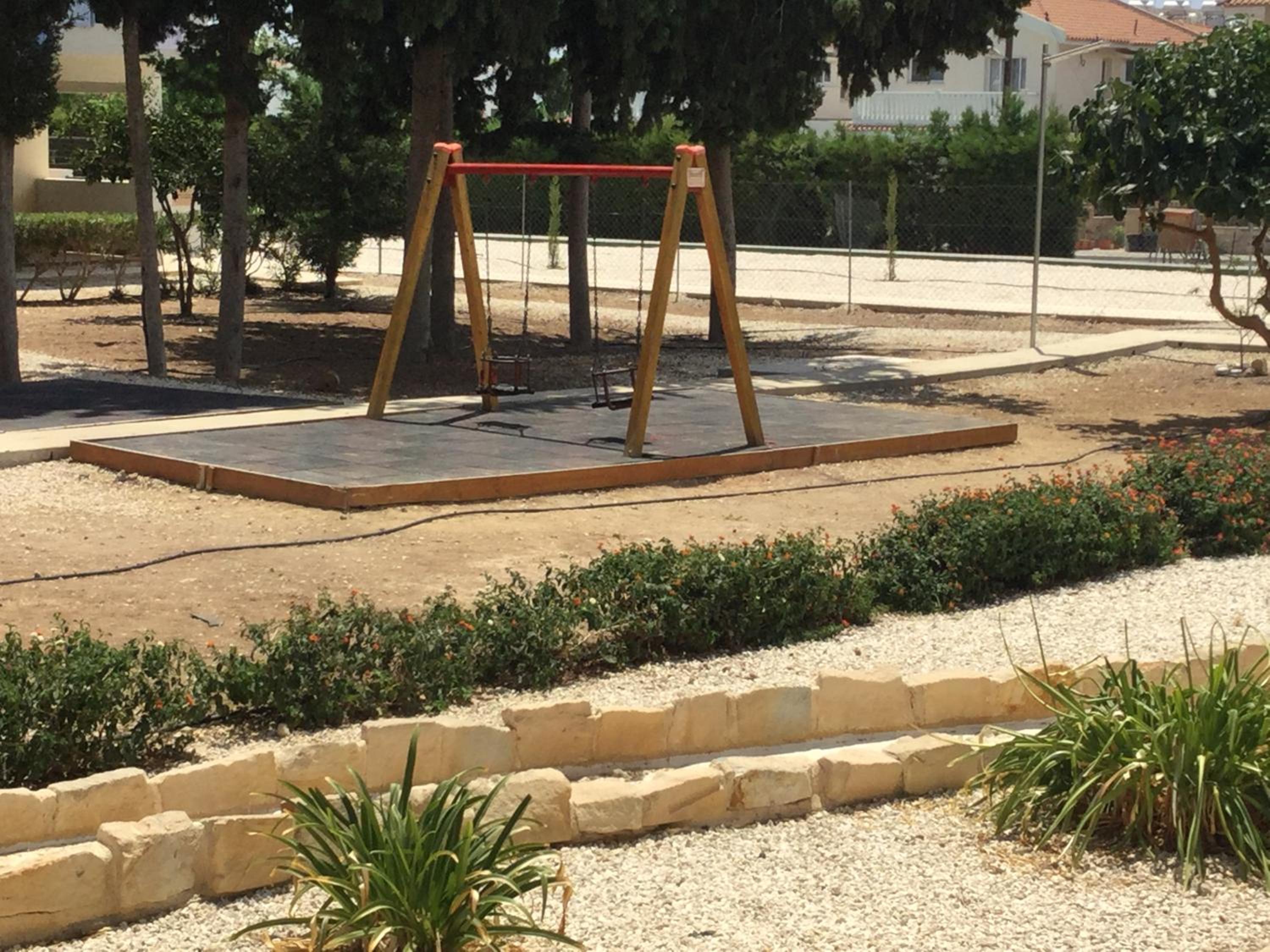 Poolside 2 bedroom apt, Paphos Riviera, Universal area