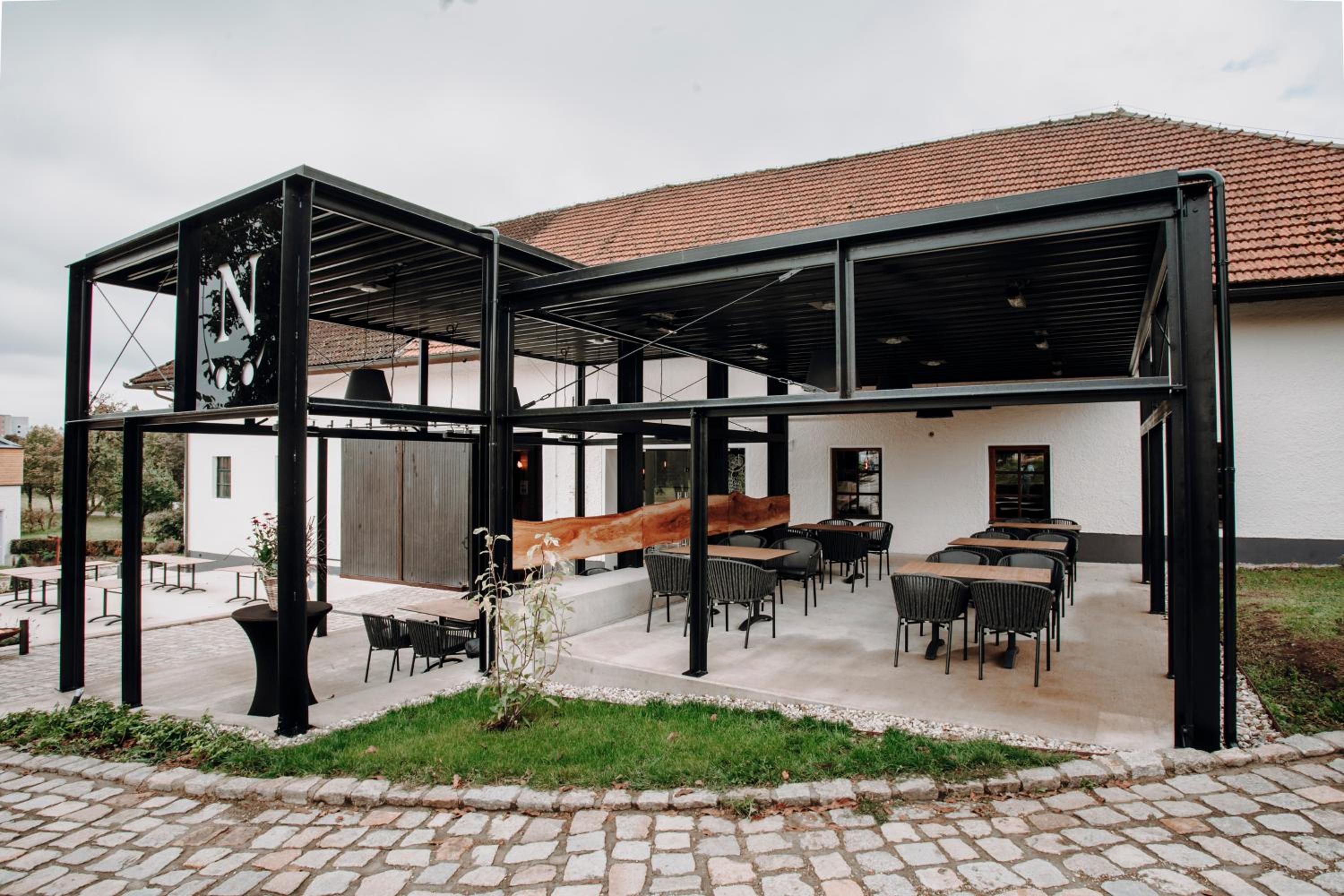 Nussböckgut - Winzerhof mit gratis Parkplatz
