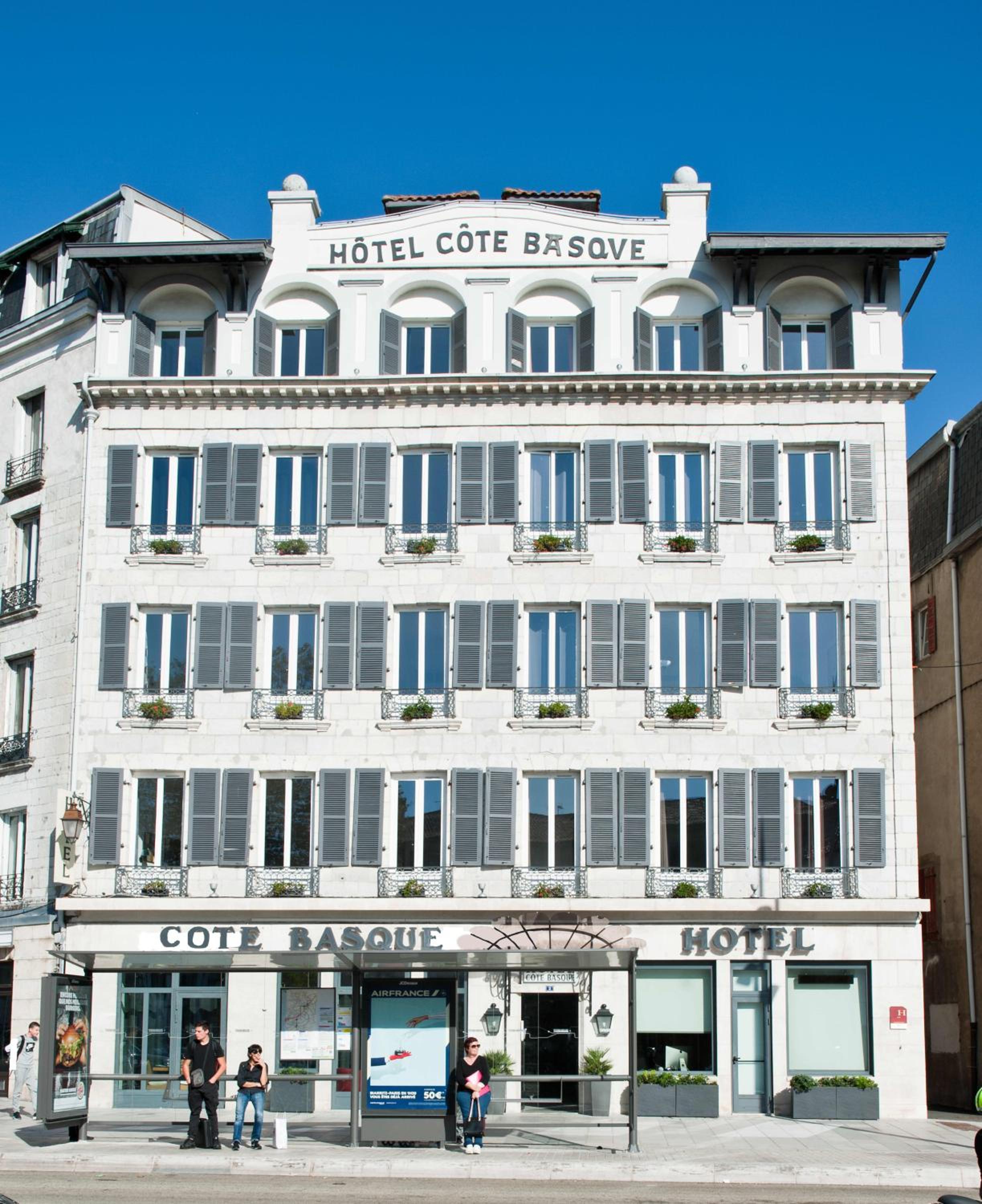 Hotel Cote Basque - Image 1