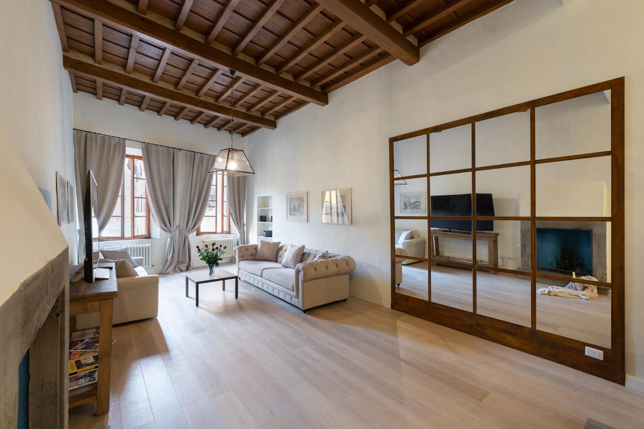 PURE LUXURY IN OLTRARNO FLORENCE
