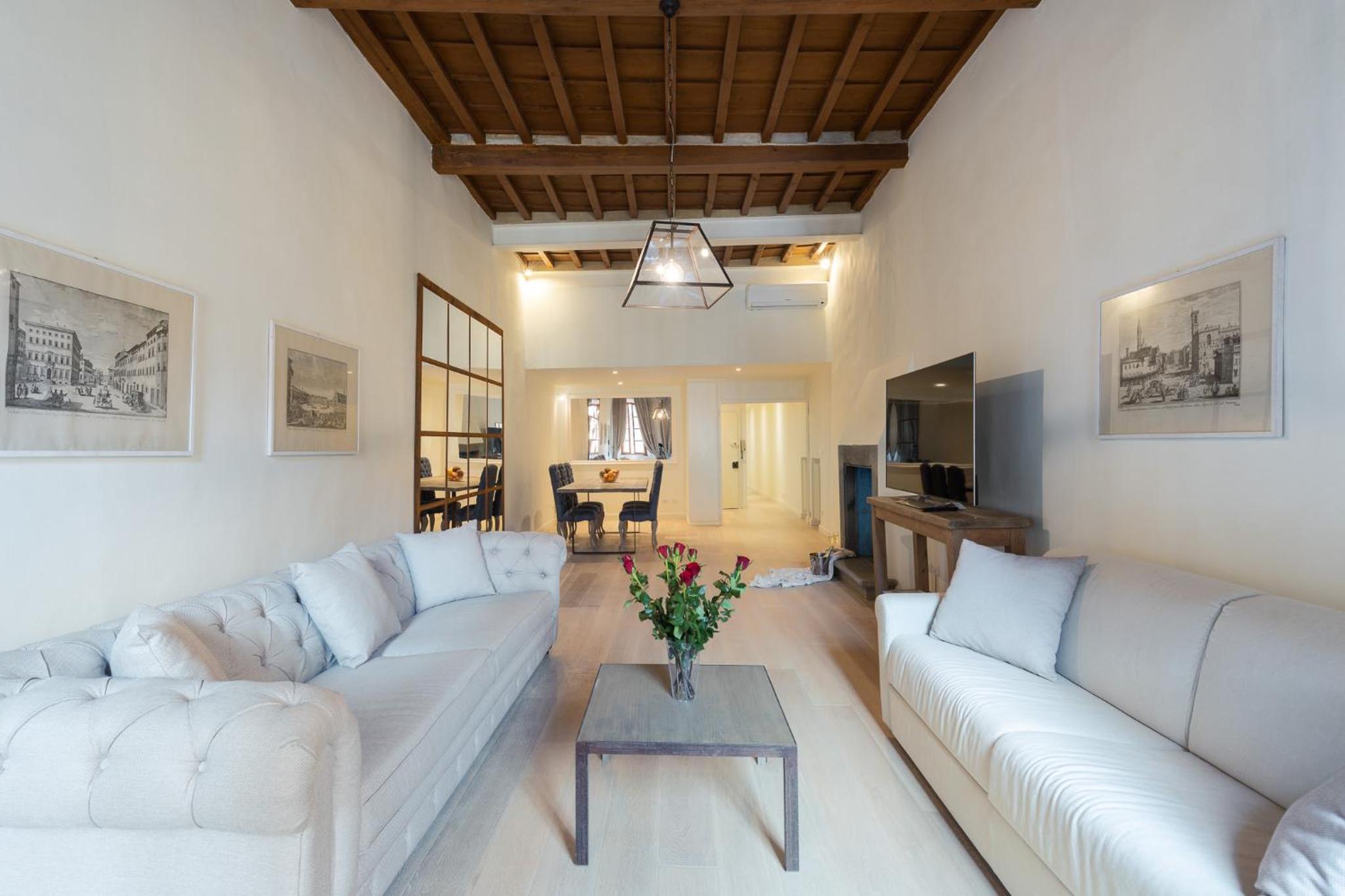 PURE LUXURY IN OLTRARNO FLORENCE
