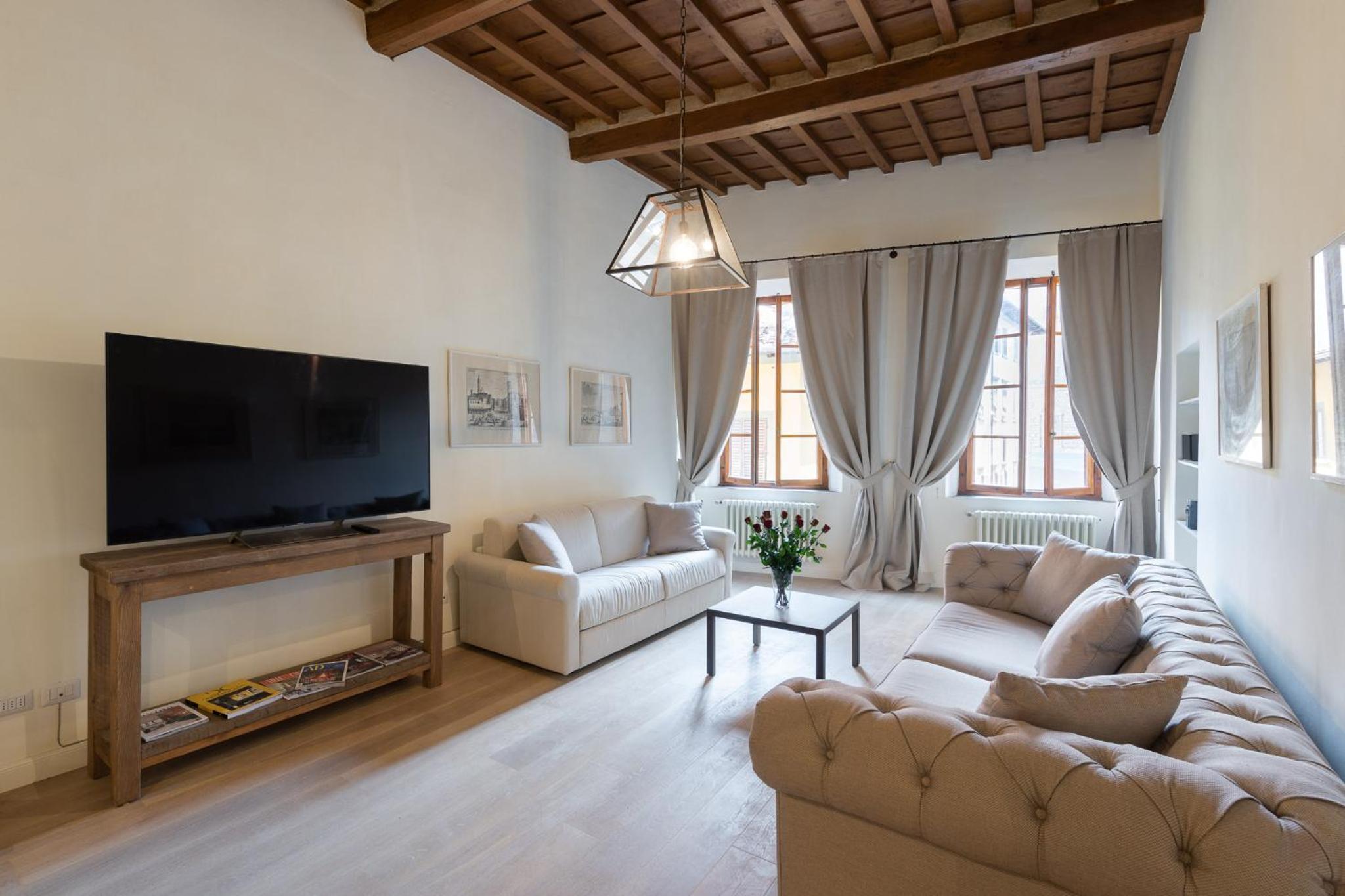 PURE LUXURY IN OLTRARNO FLORENCE