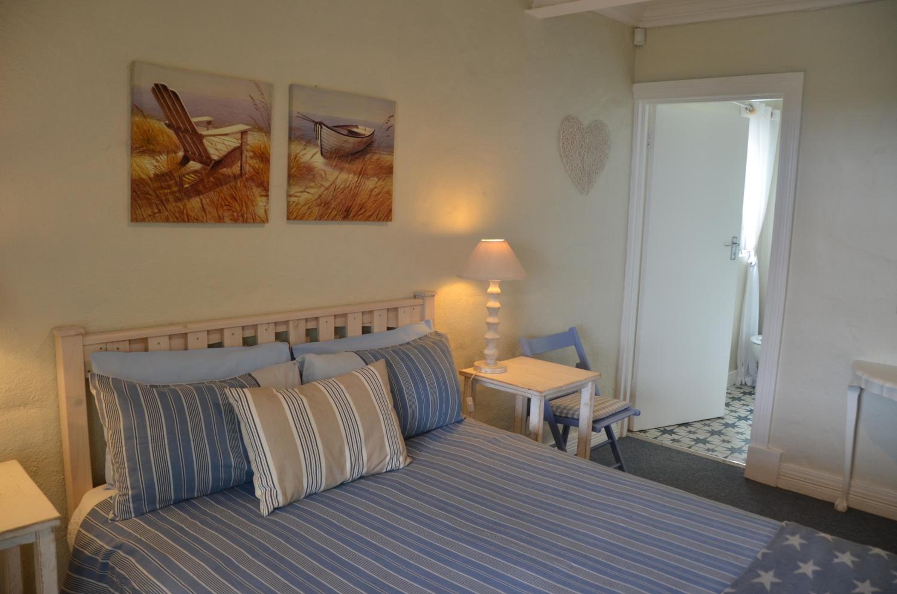 Beach Cottage 1 view 5