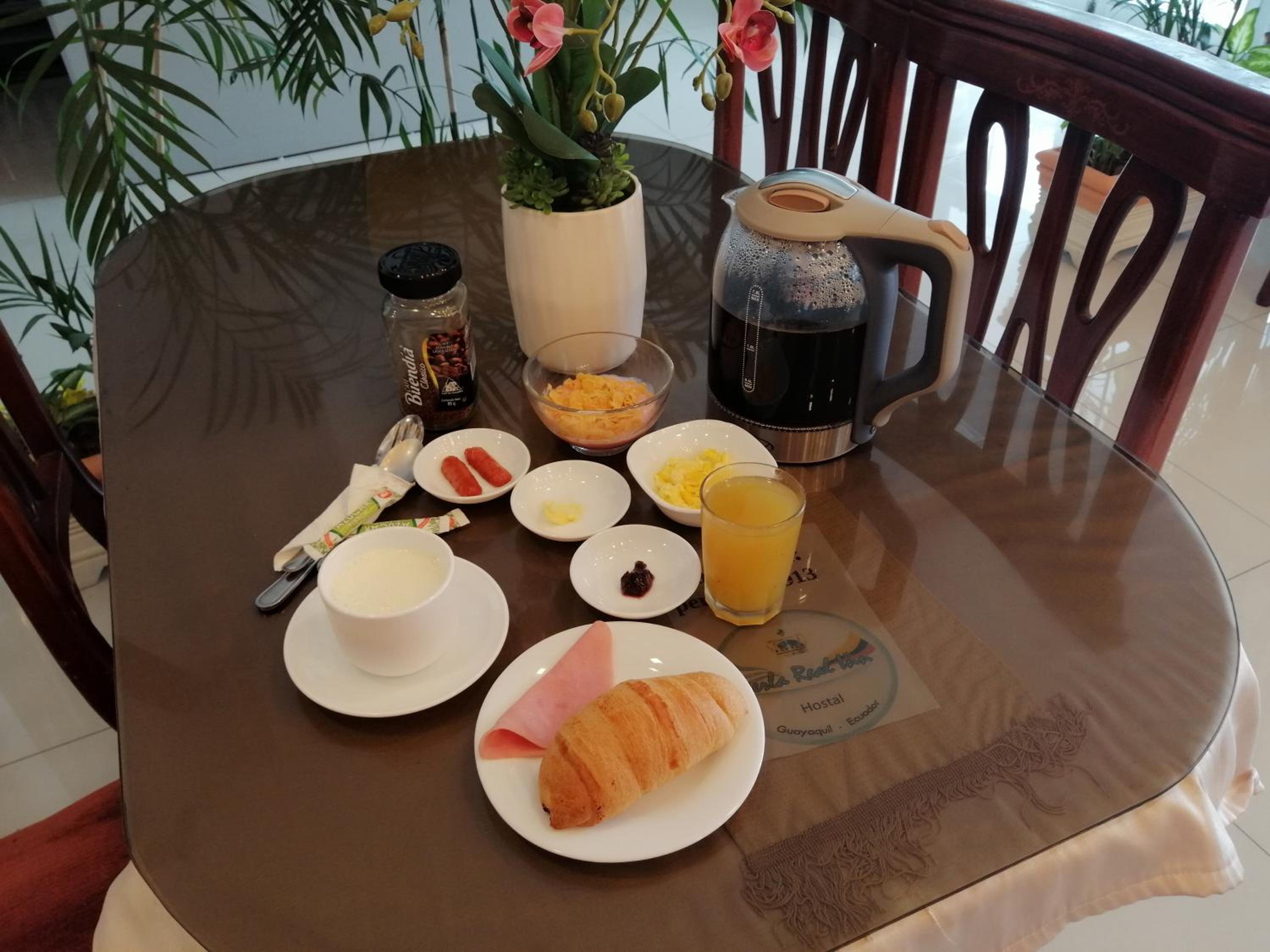 Hostal Perla Real Inn
