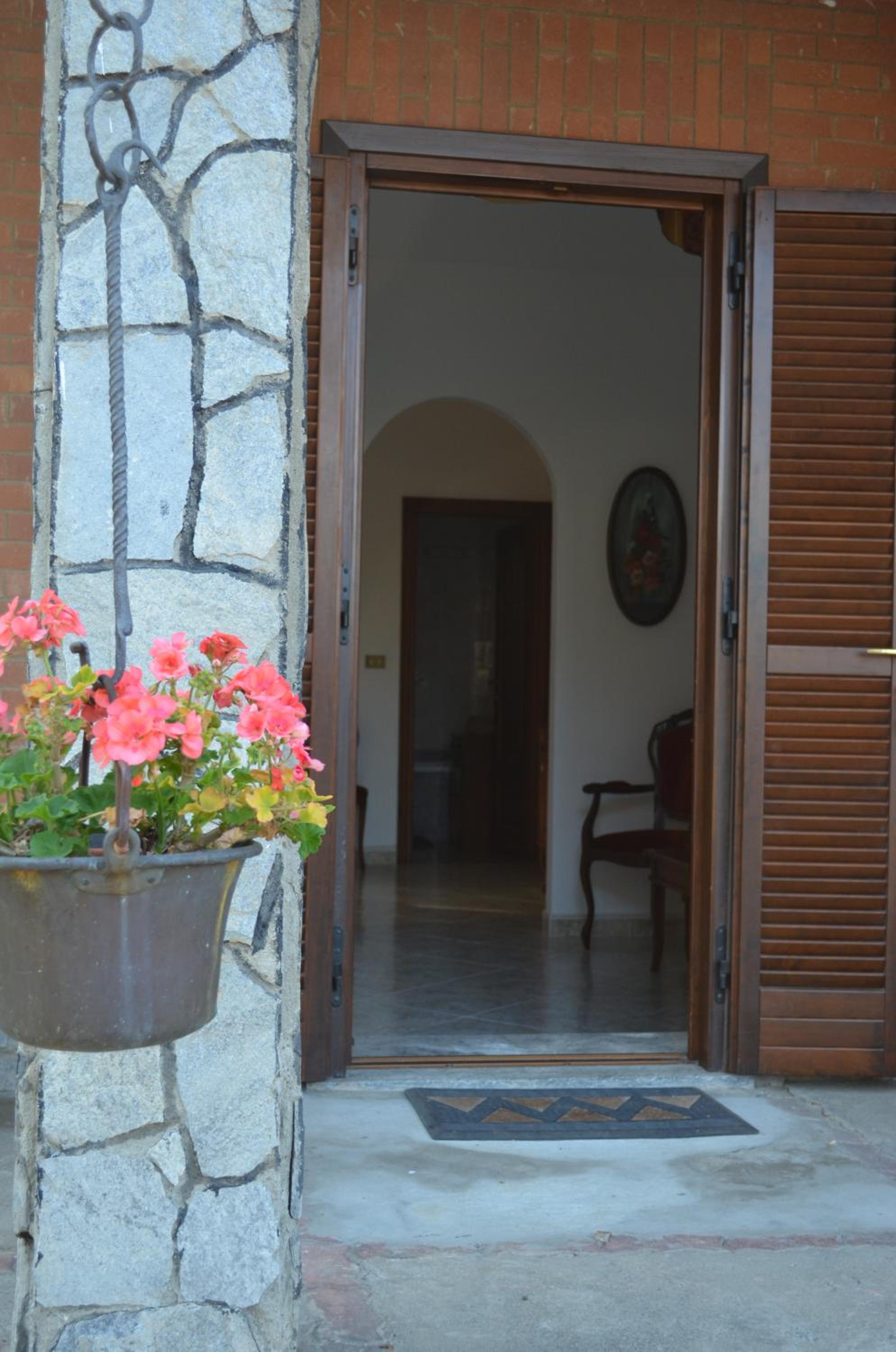 la casa di sotto view 2