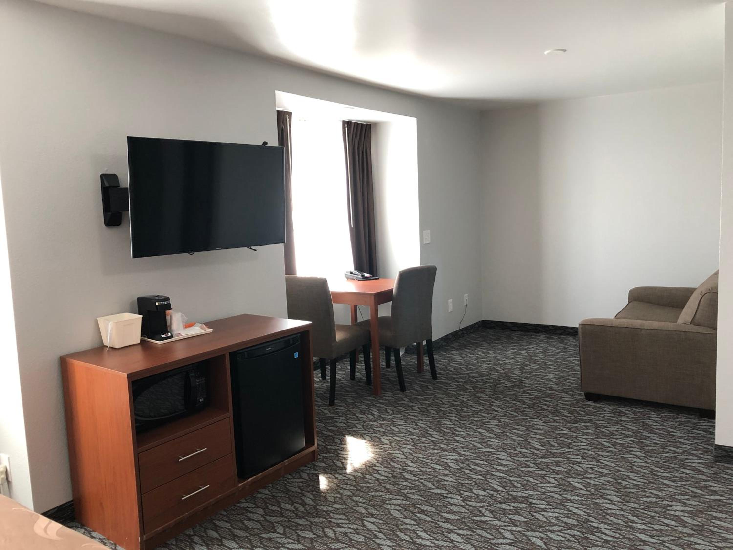Quality Inn Suites Watertown Fort Drum - Property Image 7