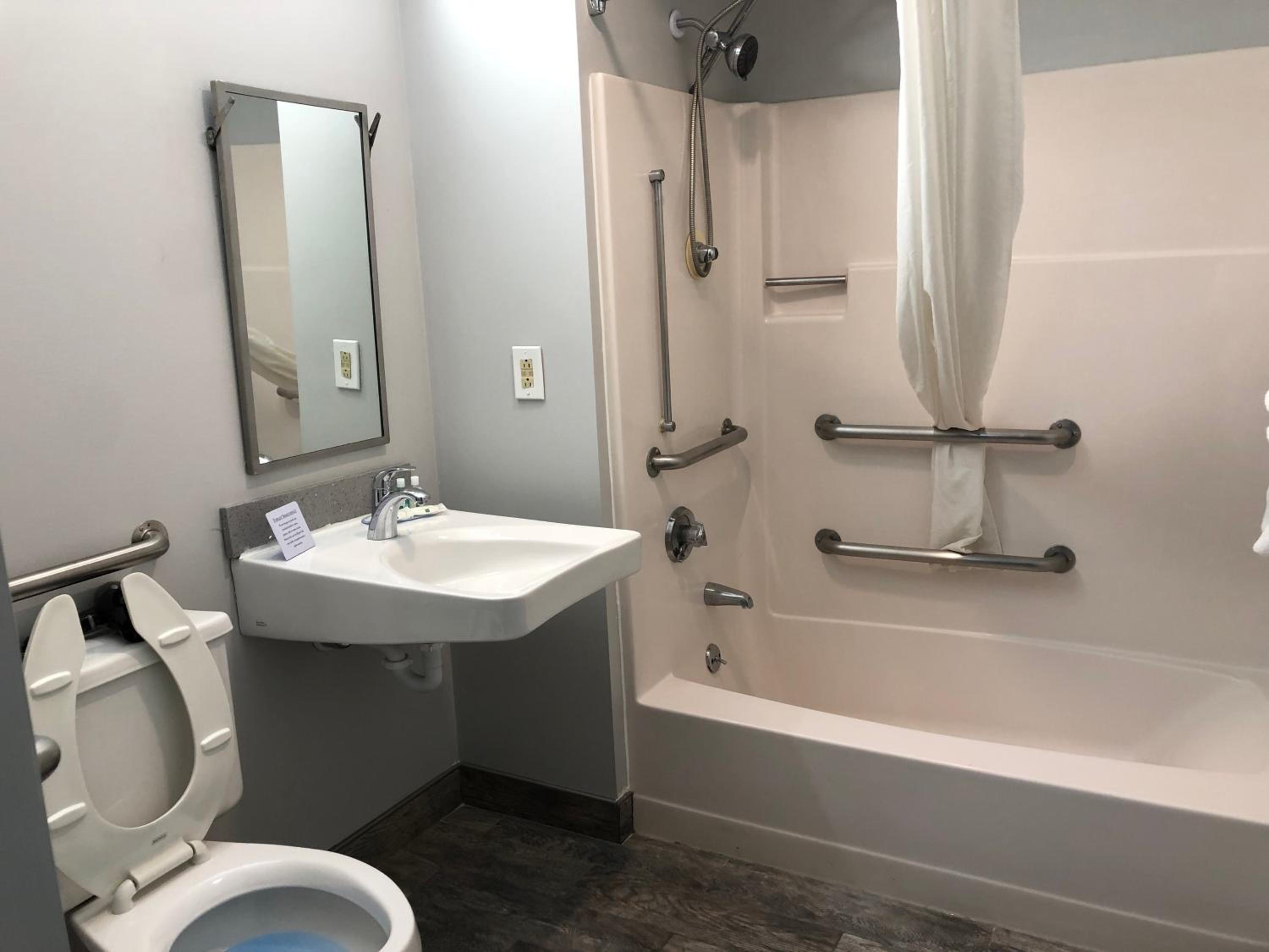 Quality Inn Suites Watertown Fort Drum - Property Image 8