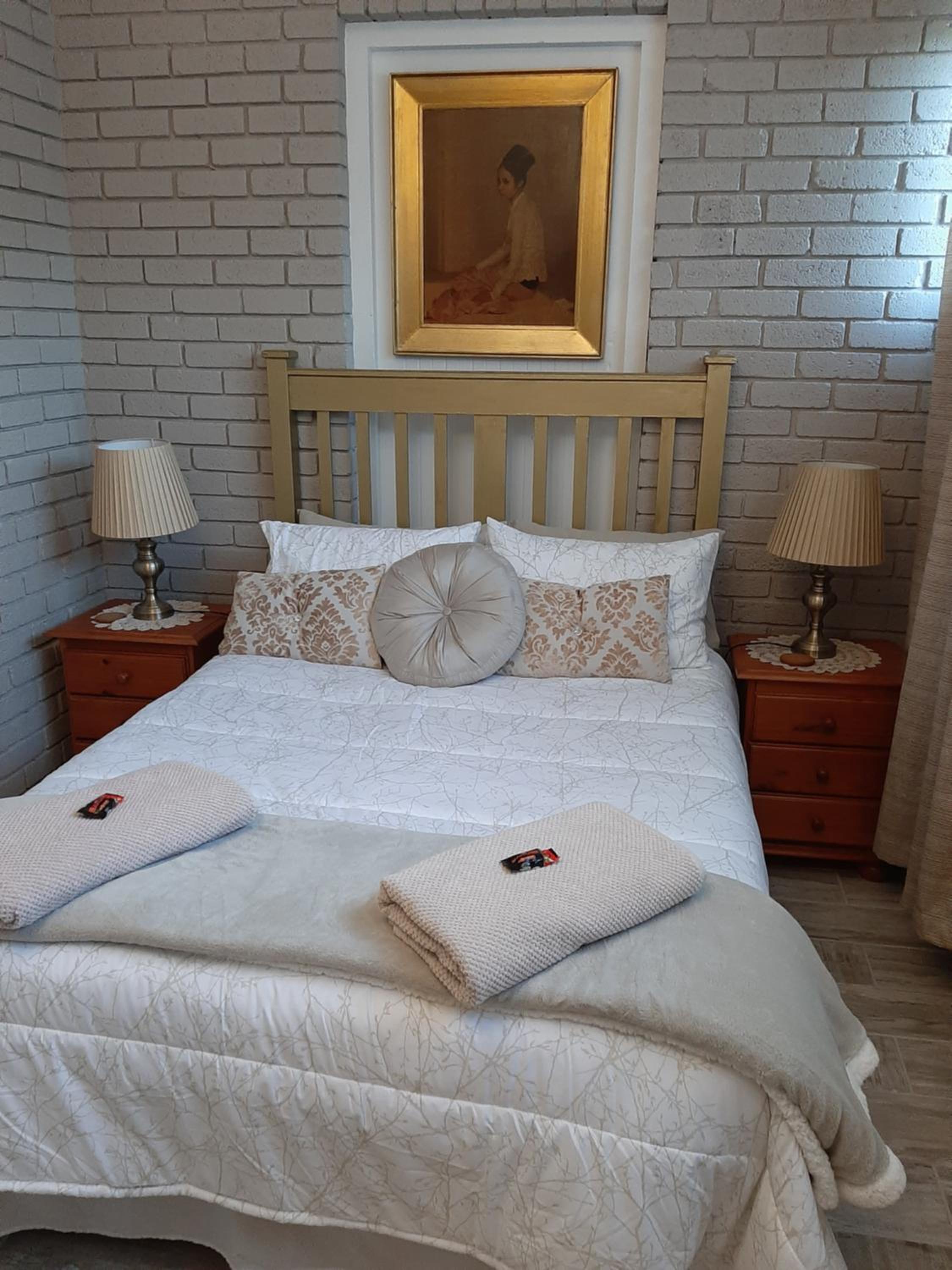 Mrs Catherines Selfcatering Apartment view 3