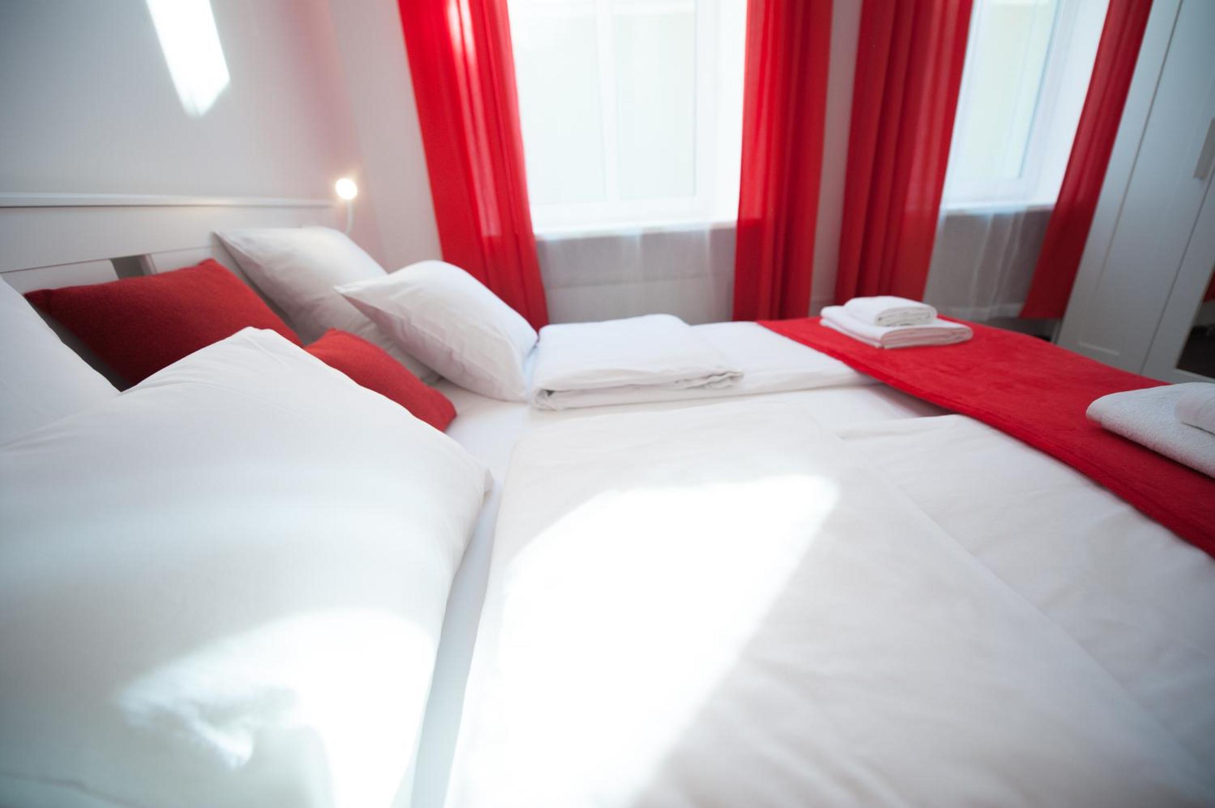 Romantic New 2 Bedroom Vilnius Best Location view 4
