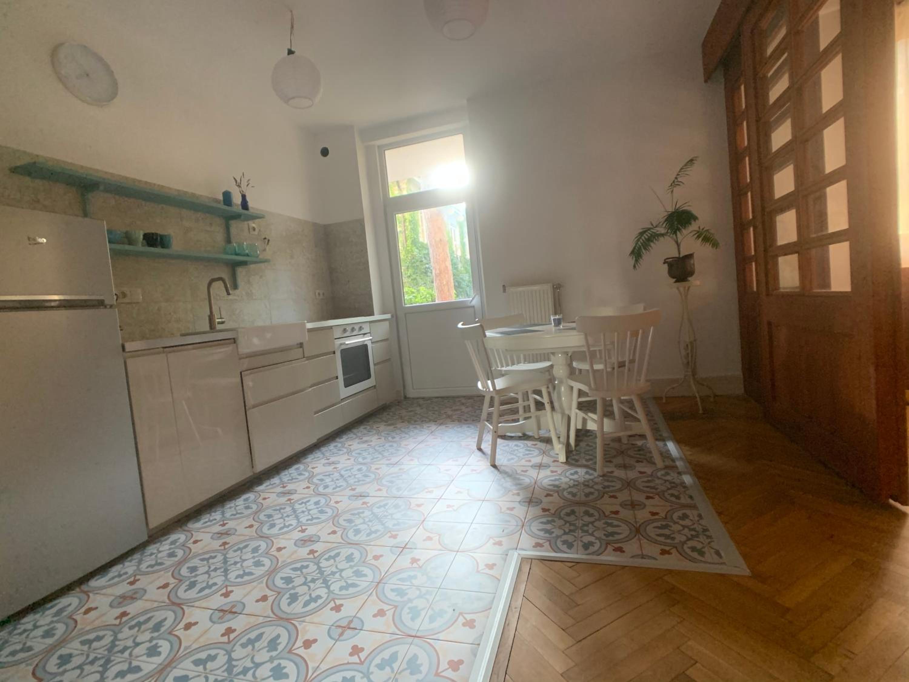 Cosy apartman in green Buda view 5