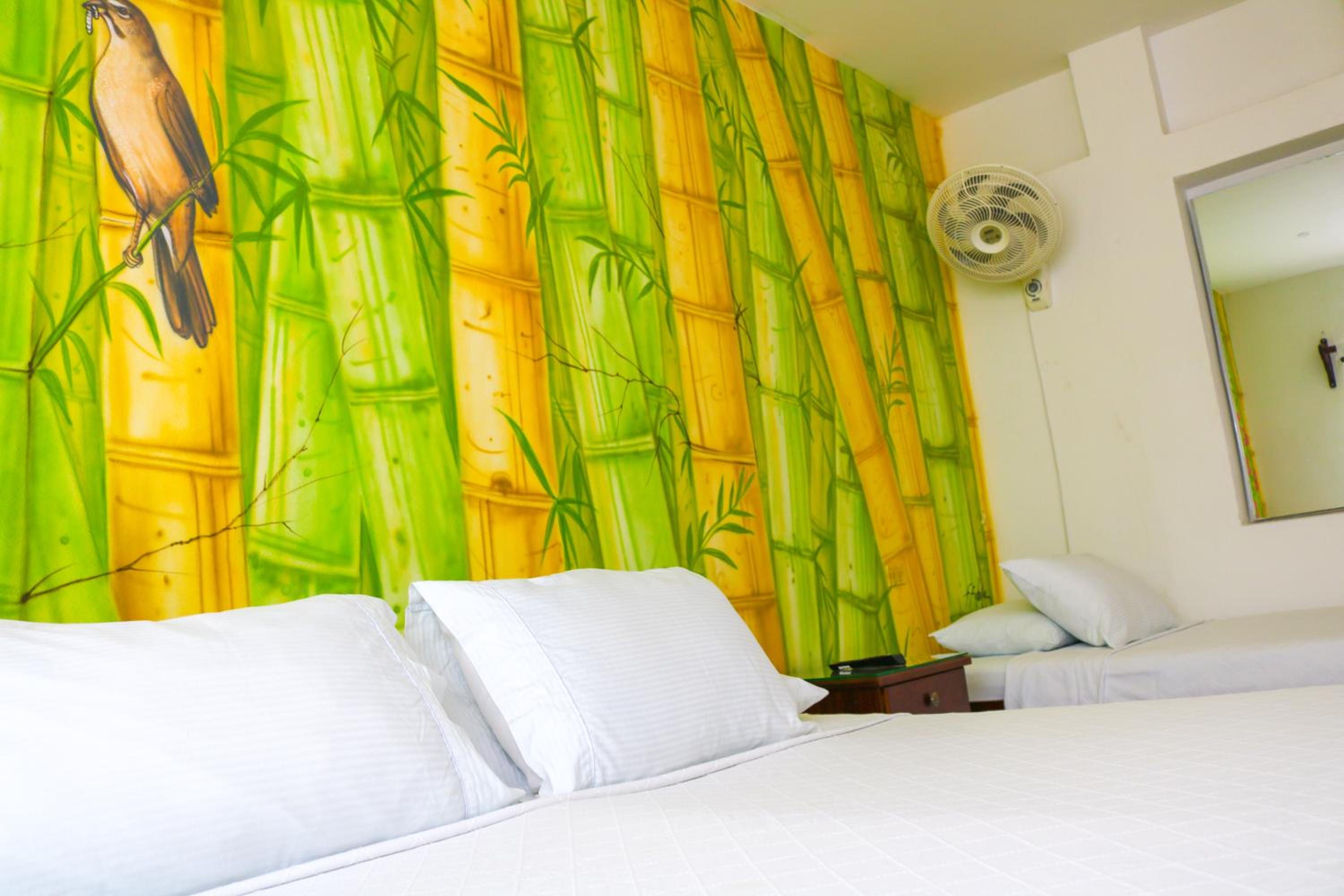 Hotel Jardines Evans By GEH Suites