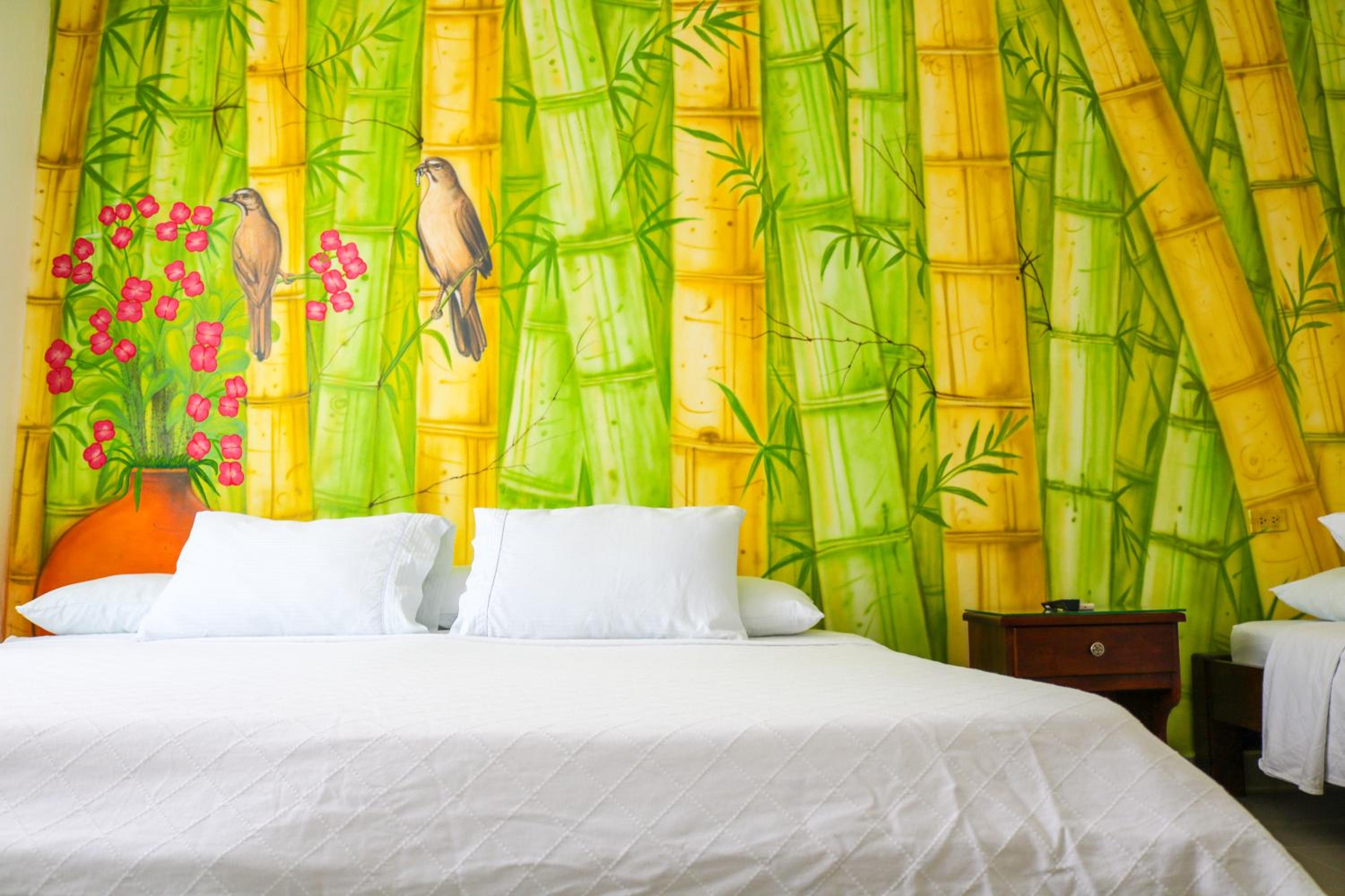 Hotel Jardines Evans By GEH Suites