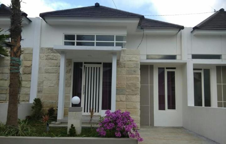 Full House Emerald Villa i6 2 BR Near JTP 3 view 4