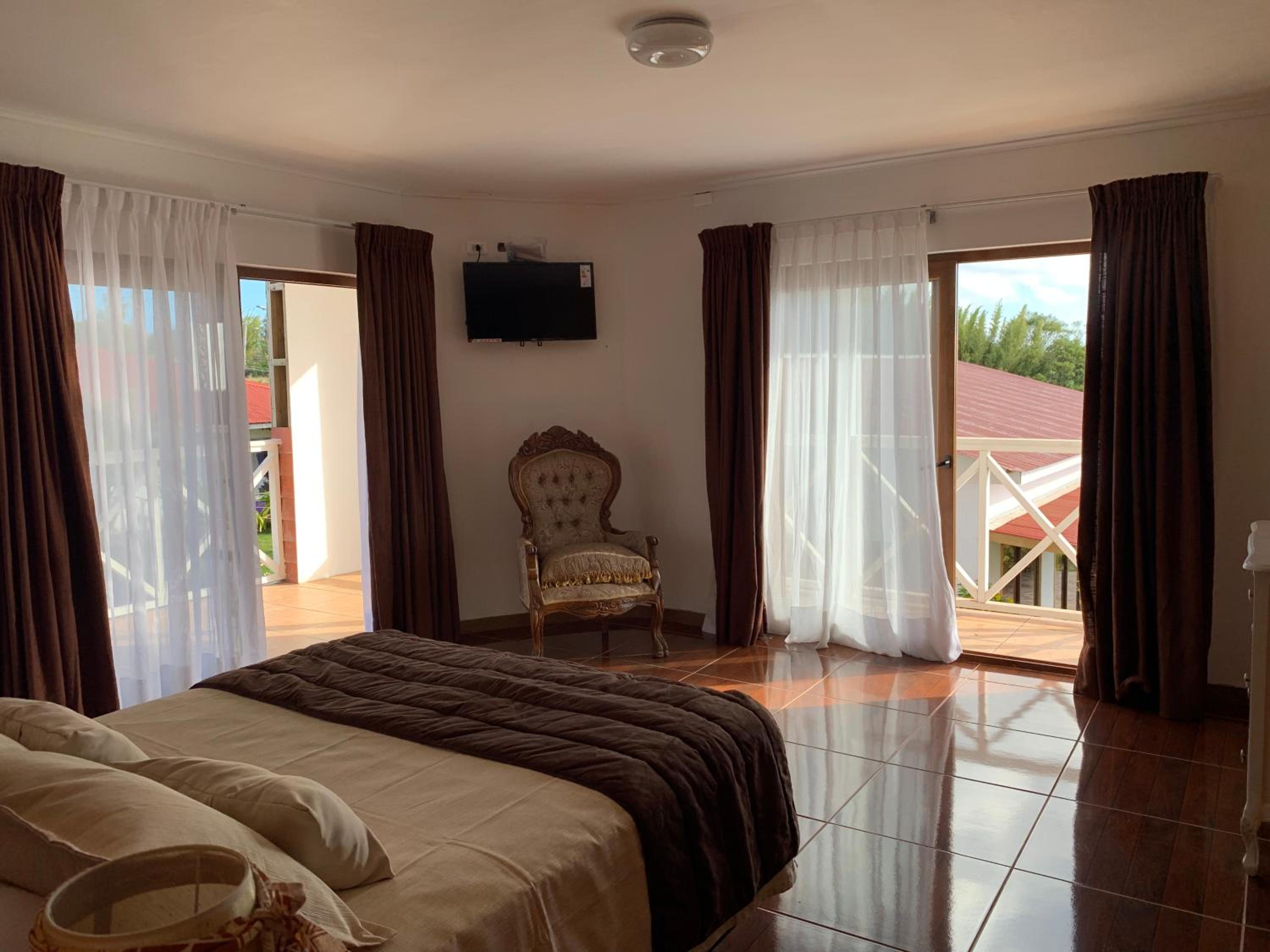 Teanehi Bed & Breakfast