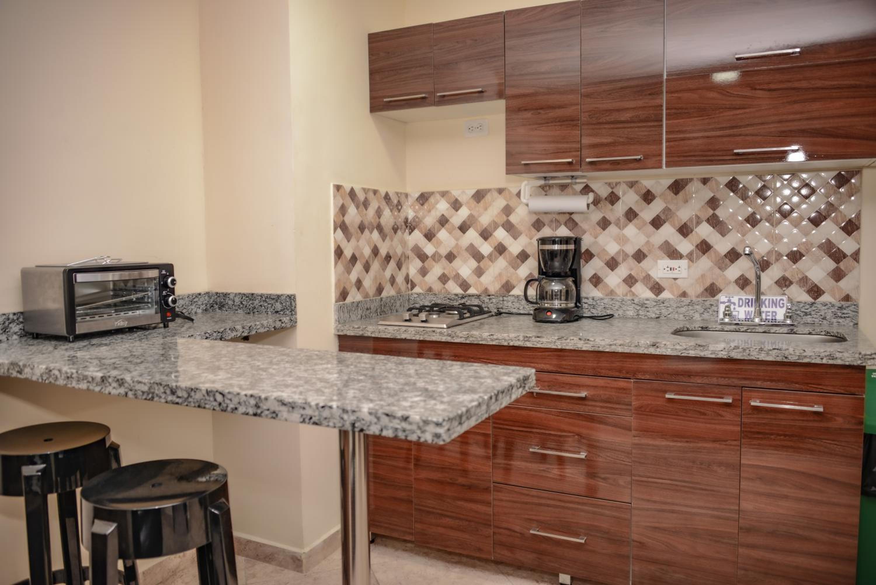 The 9's Apartahotel