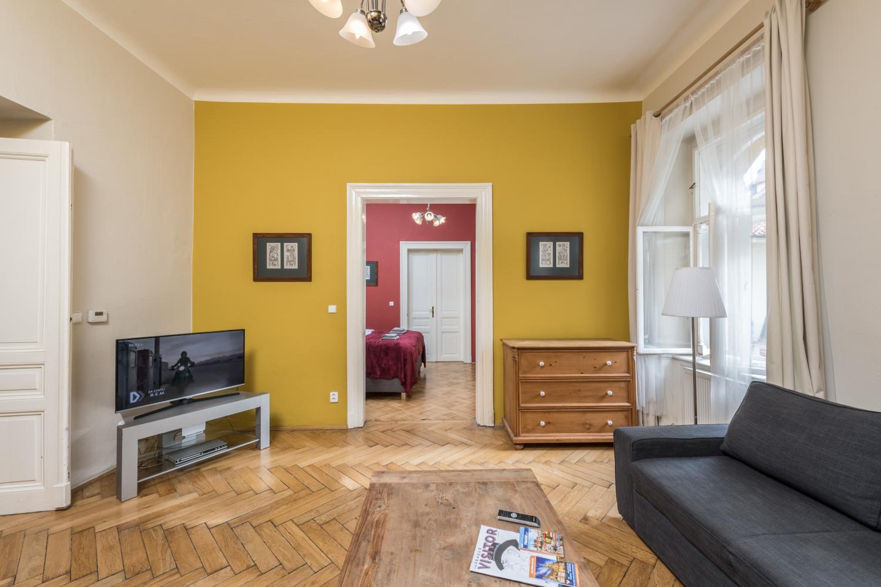Liliova Apartments