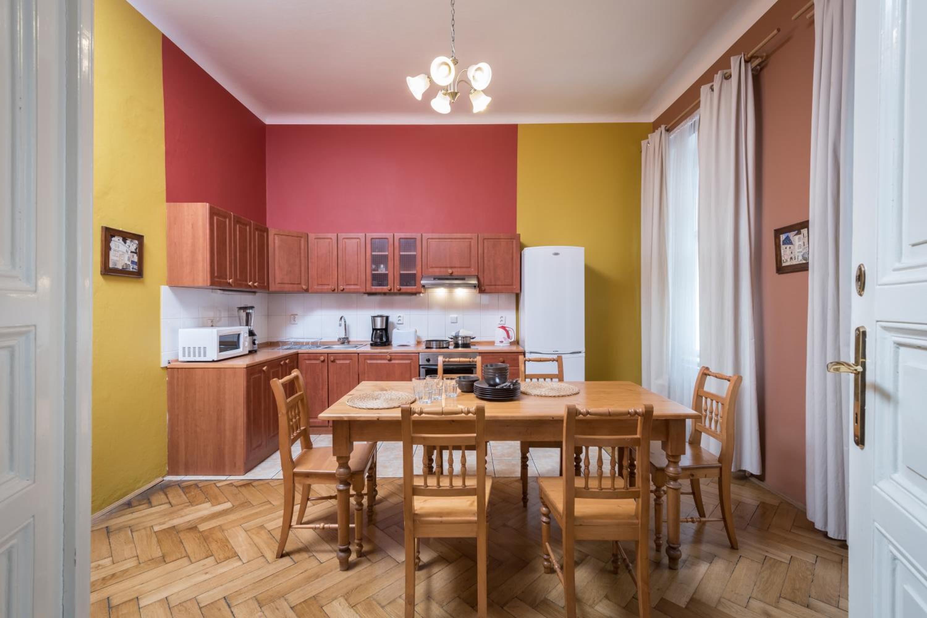 Liliova Apartments