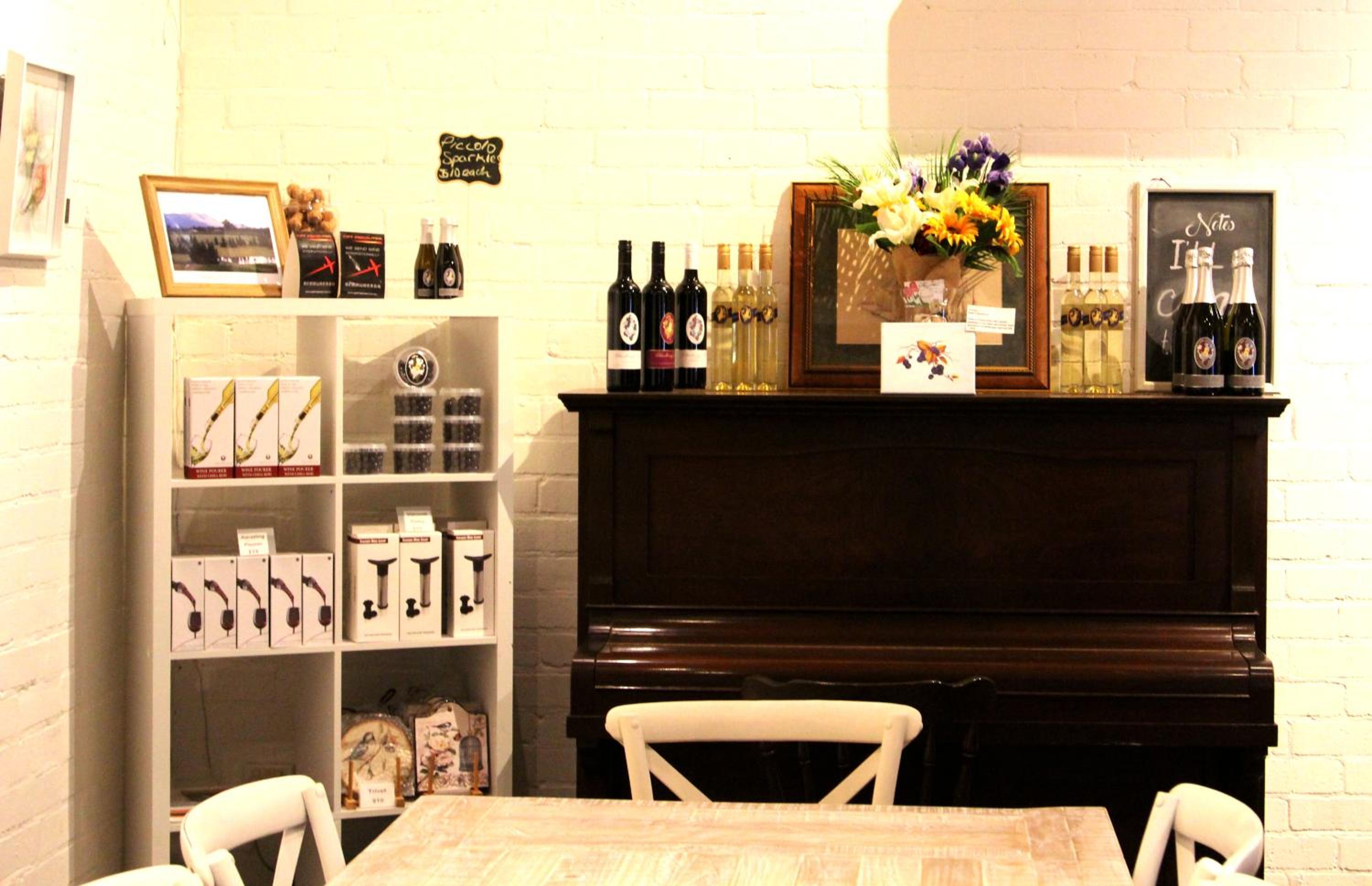 Blueberry Hill Vineyard Stay