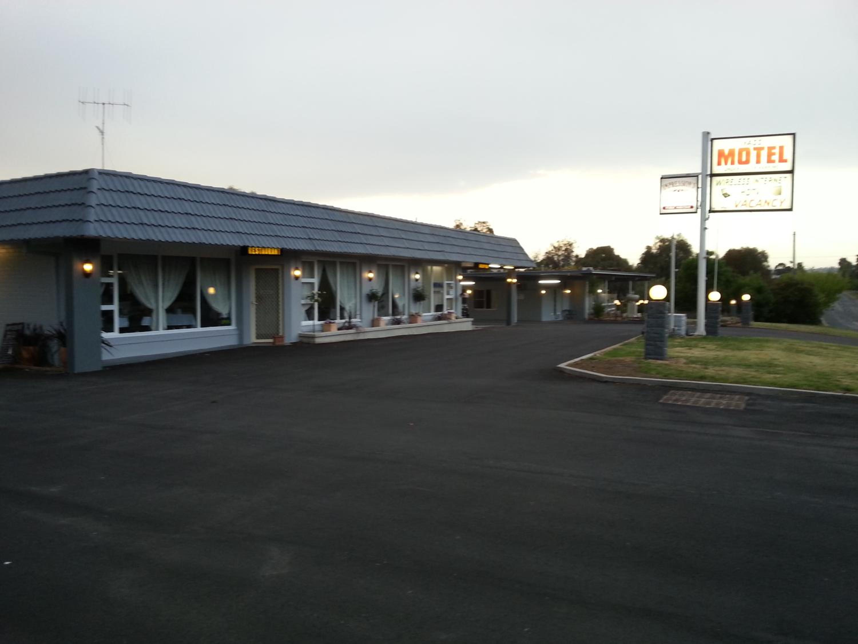 Yass Motel