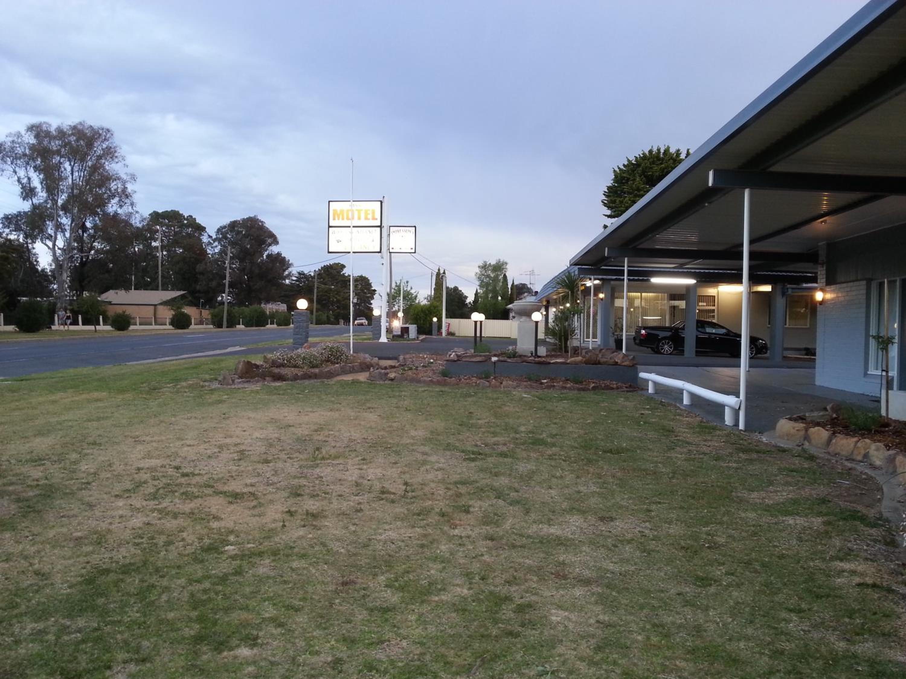 Yass Motel