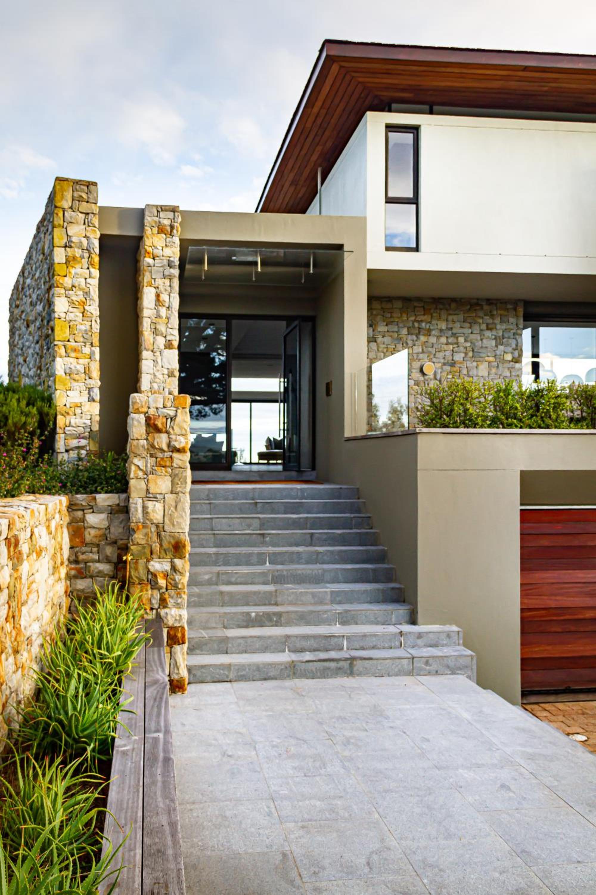 Collection Luxury Accomodation Simola House - Image 3