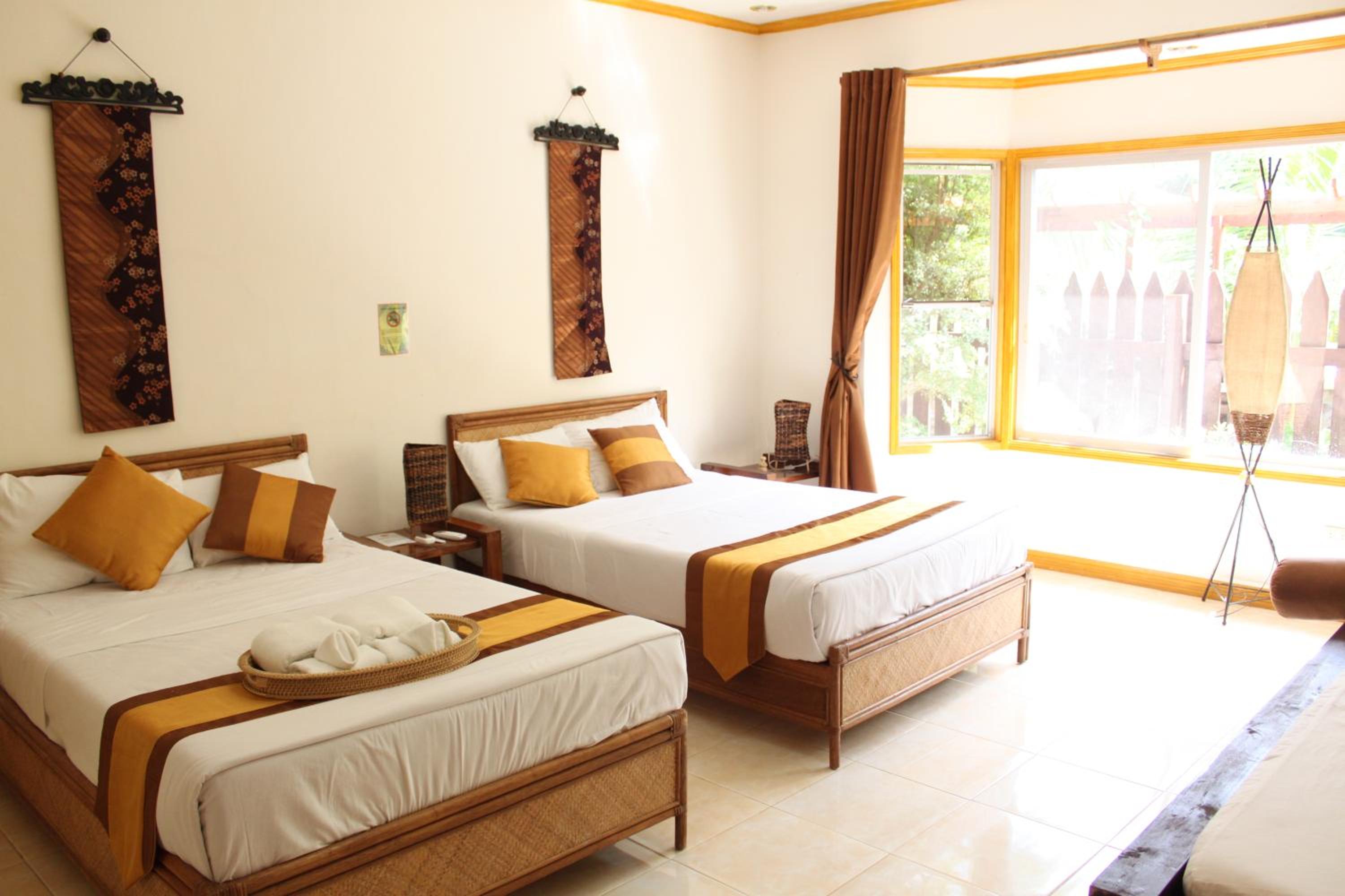 Palms Cove Resort