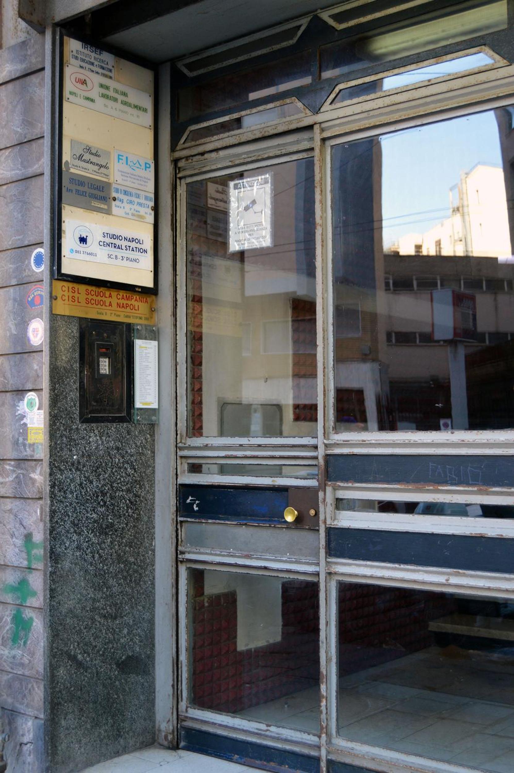 Napoli Central Station Studio