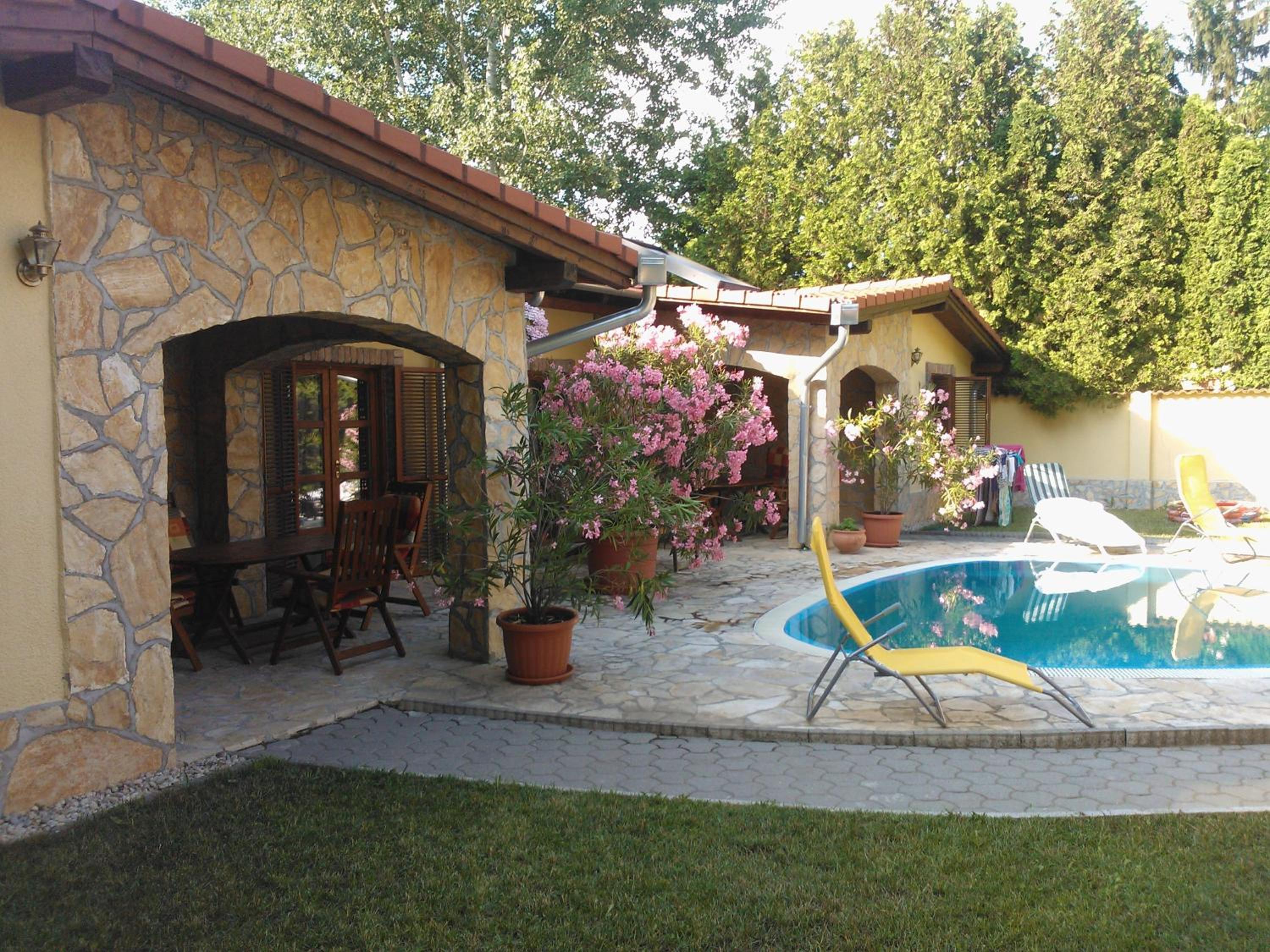 Mediterrán Apartmanház Szántód view 4