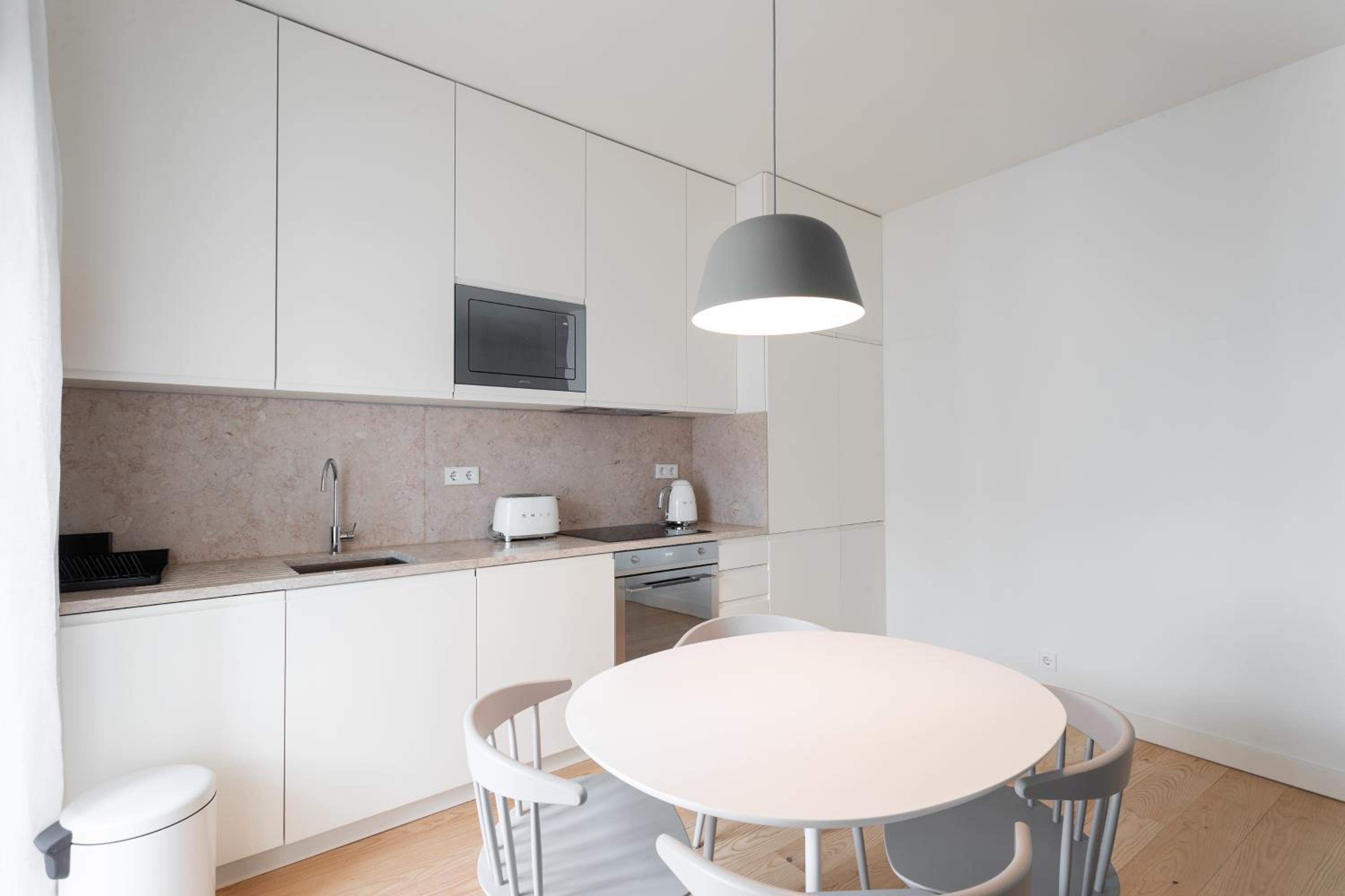 FLH Bairro Alto Modern Flats view 5