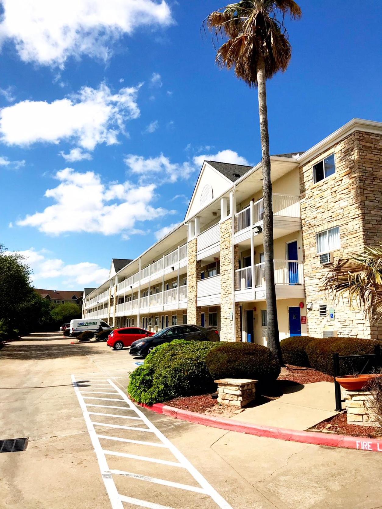 InTown Suites Extended Stay Houston TX Webster - NASA view 2